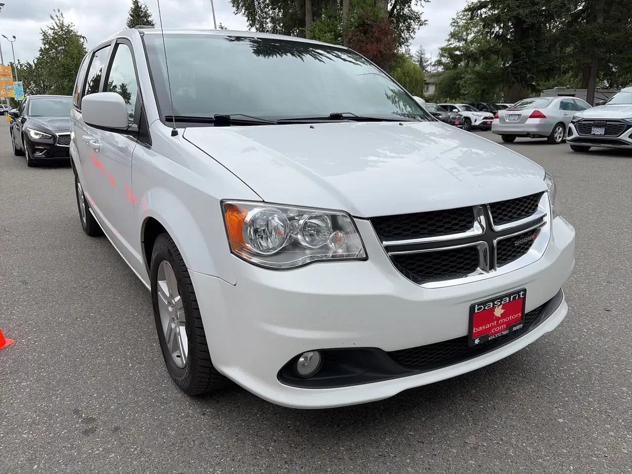 Dodge Grand Caravan снимка Dodge Grand Caravan