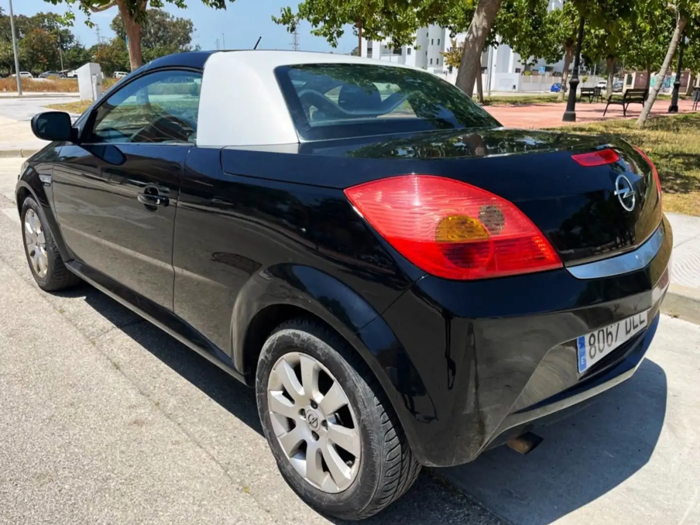 Opel Tigra Descapotable Manual de 2 Puertas Noir - 2