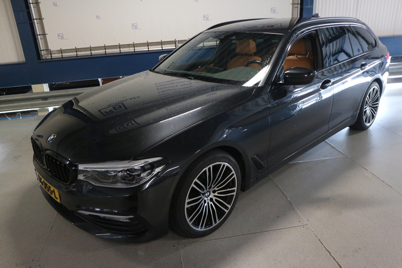 BMW 520 5-serie Touring 520i High Executive / A KWALITEIT — photo 3