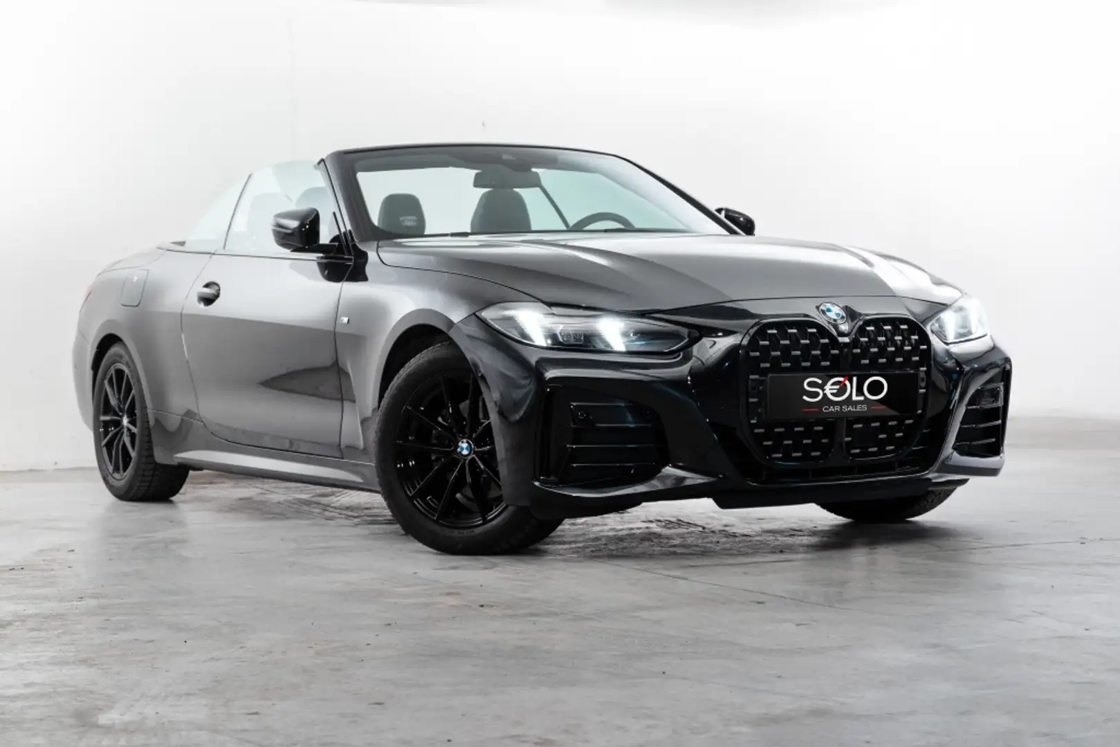 BMW 420 420iA Cabrio M Sport Pro Schwarz - 1