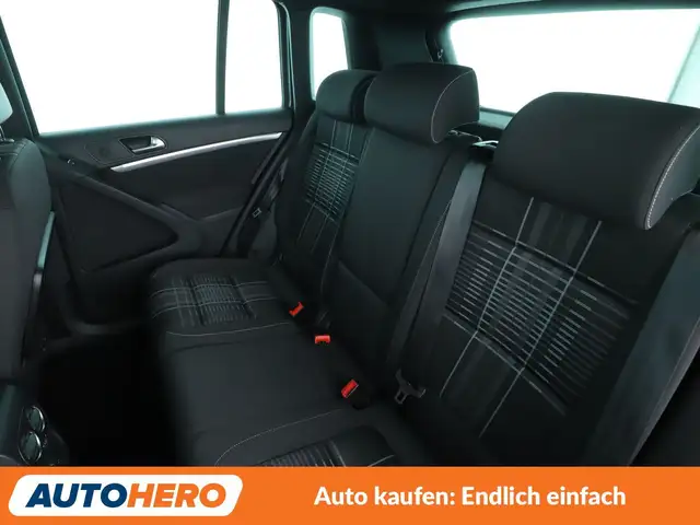 Volkswagen Tiguan view 14
