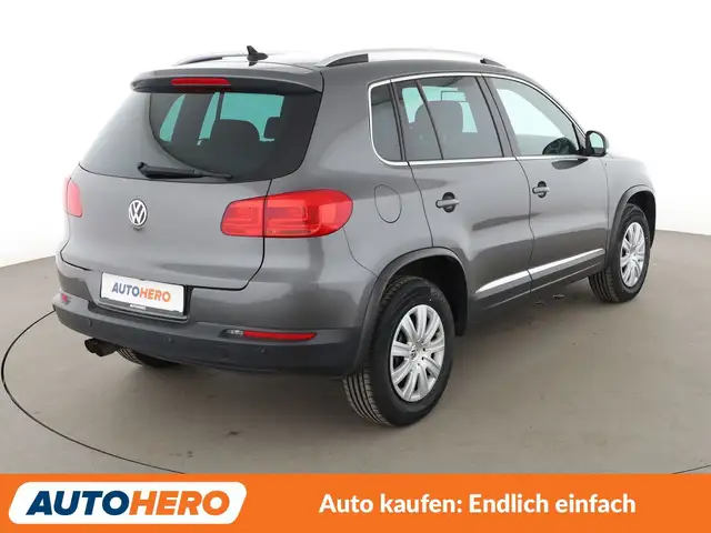 Volkswagen Tiguan view 6