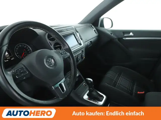 Volkswagen Tiguan view 11