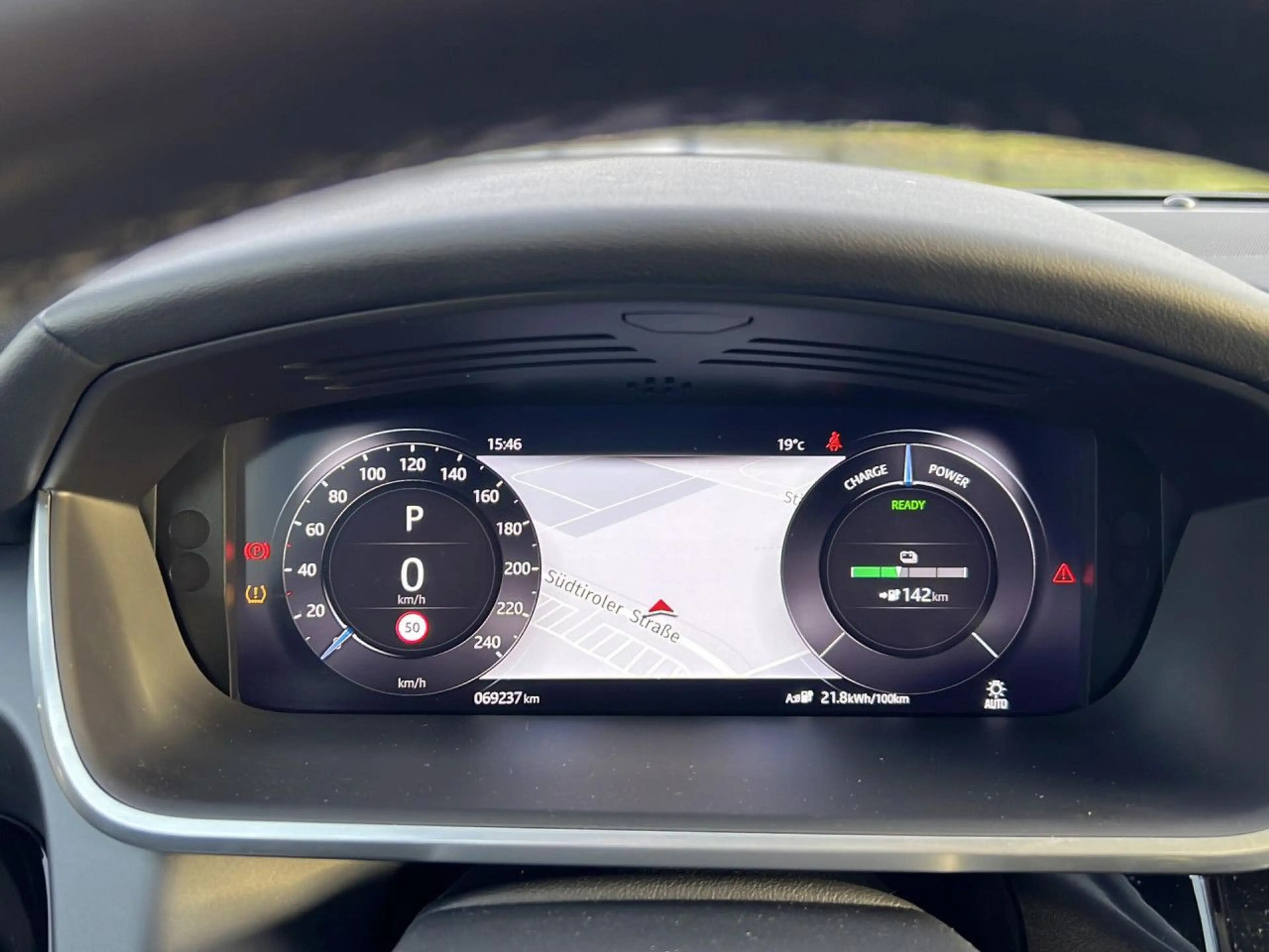 Jaguar I-Pace EV400 AWD S — photo 11