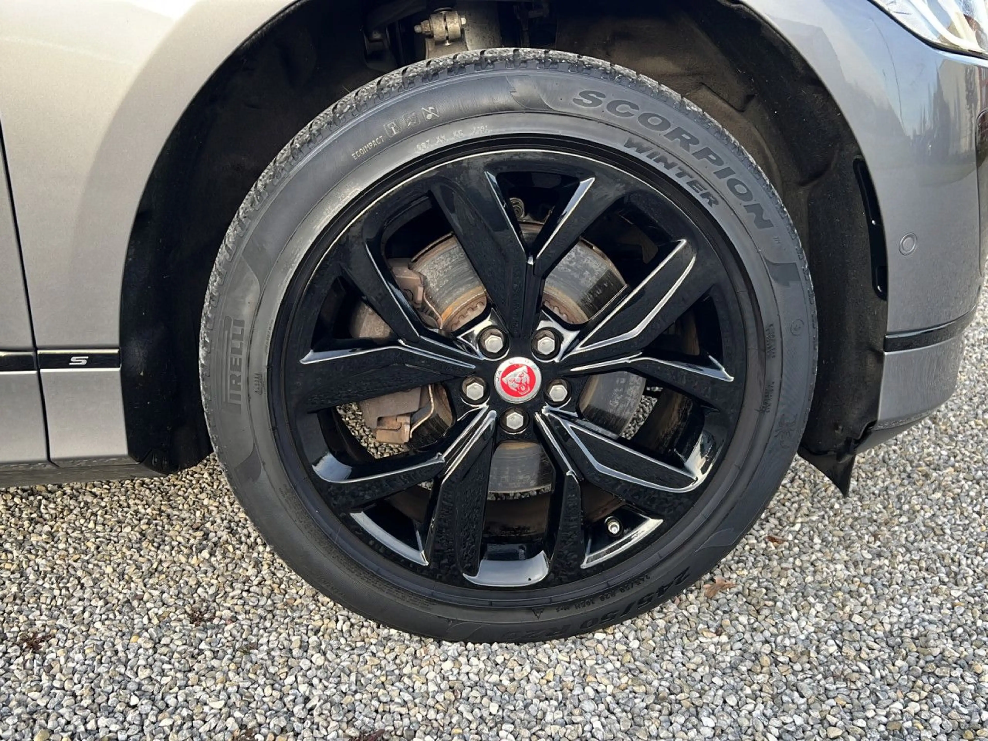 Jaguar I-Pace EV400 AWD S — photo 15