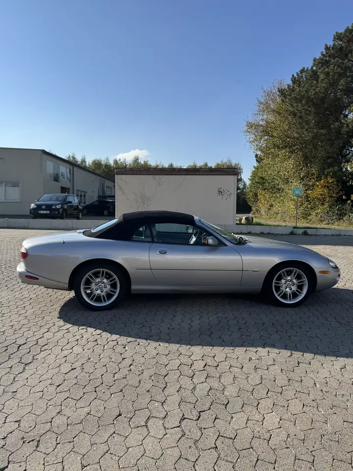 Jaguar XK8 Cabriolet V8, foto 4