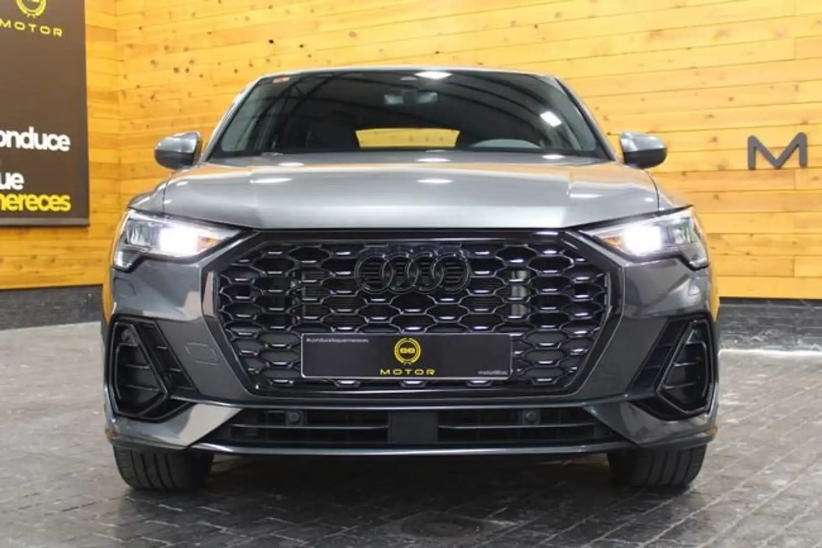 Audi Q3 45 TFSIe S line S-tronic Gris - 2