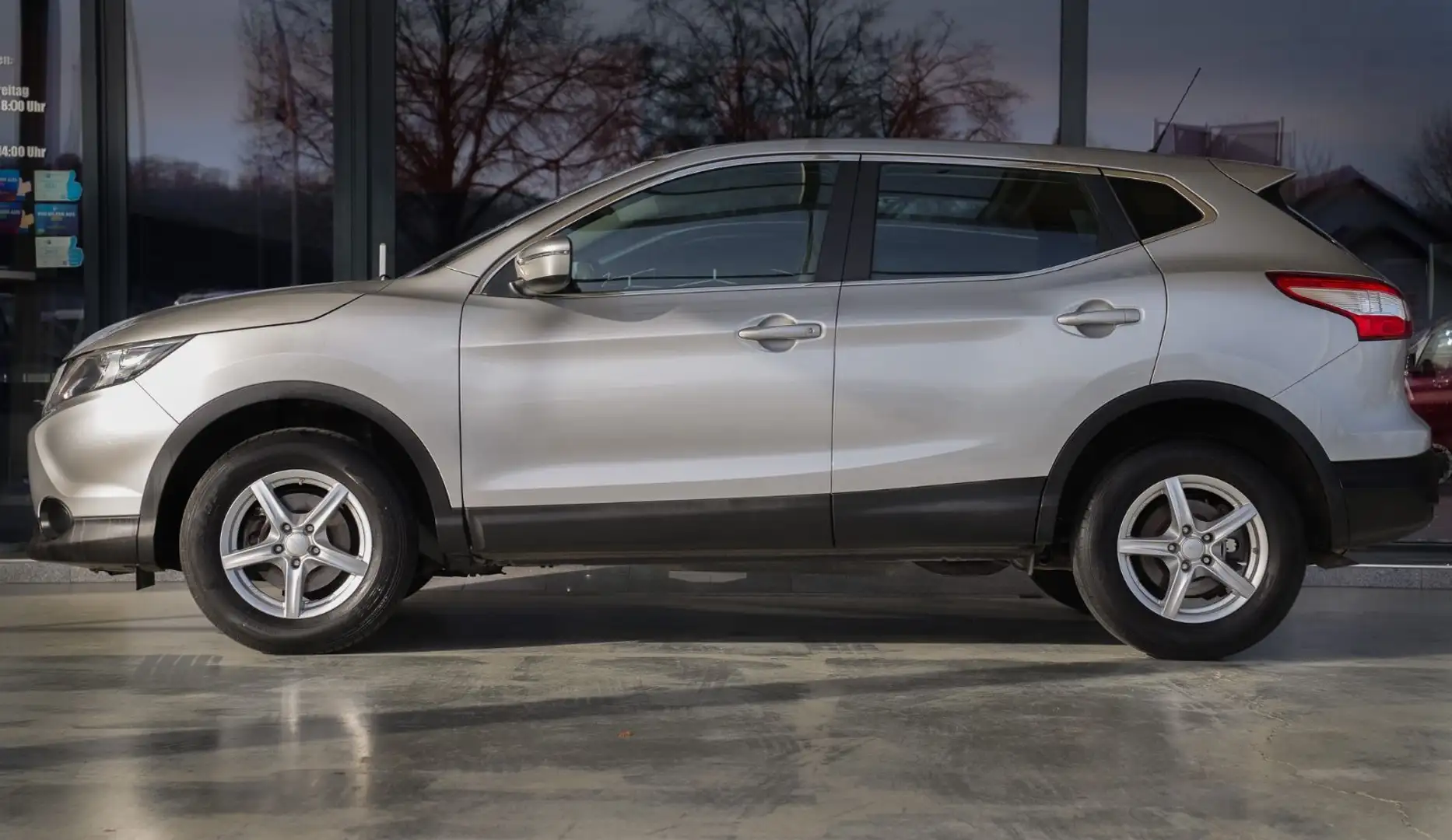 Nissan Qashqai Visia *Scheckheft/Klima/Temp* Silber - 2