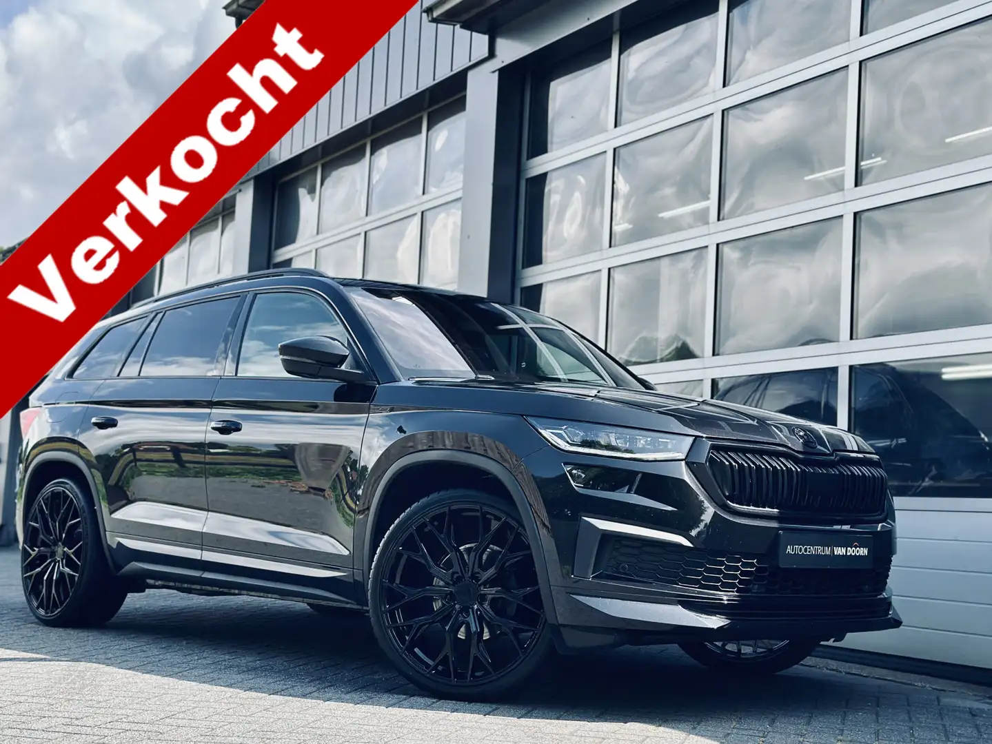 Skoda Kodiaq 1.5 TSI 150pk | Automaat | Sportline | 7 persoons Zwart - 1