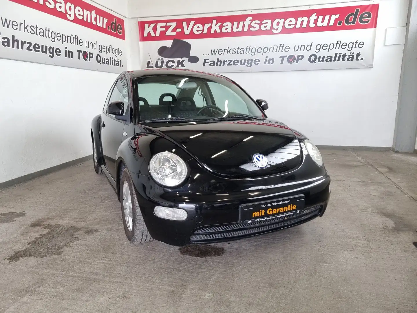 Volkswagen New Beetle Lim. 2.0, inkl. 1 Jahr Garantie Negro - 1