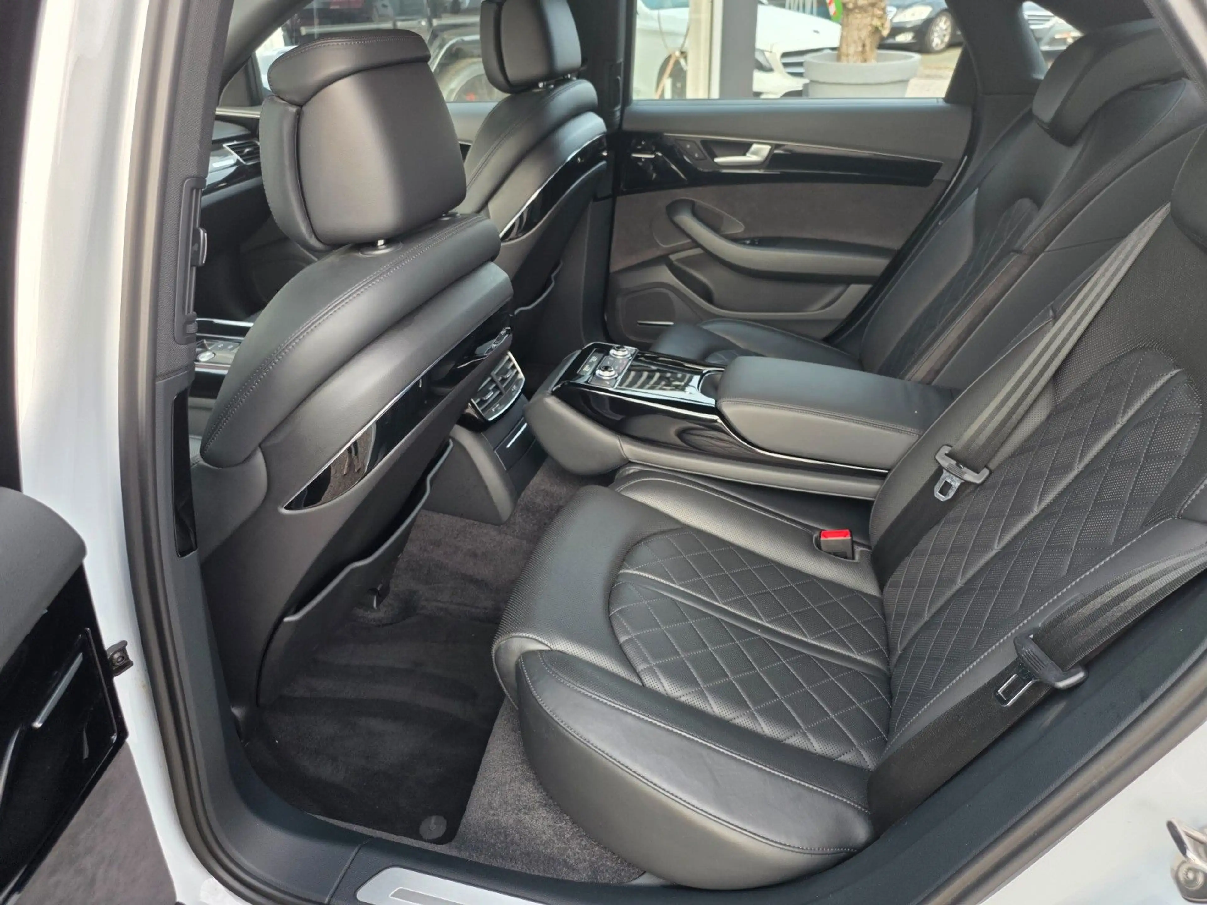 Audi A8 3.0 TDI quattro SCHECKHEFT/EL.SD/360Grad/KOMF — photo 20