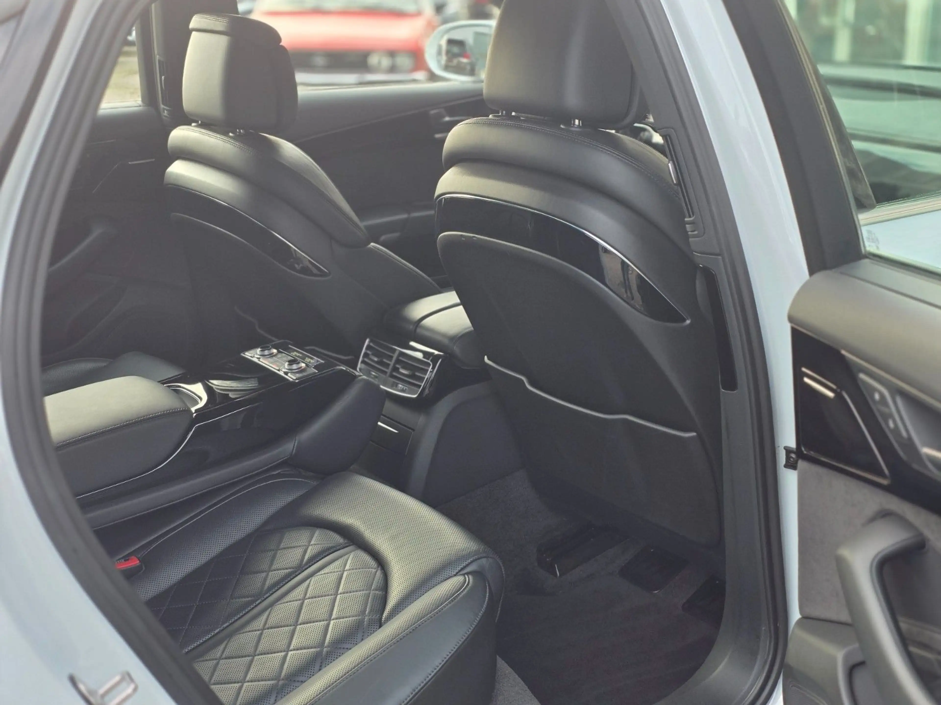 Audi A8 3.0 TDI quattro SCHECKHEFT/EL.SD/360Grad/KOMF — photo 24