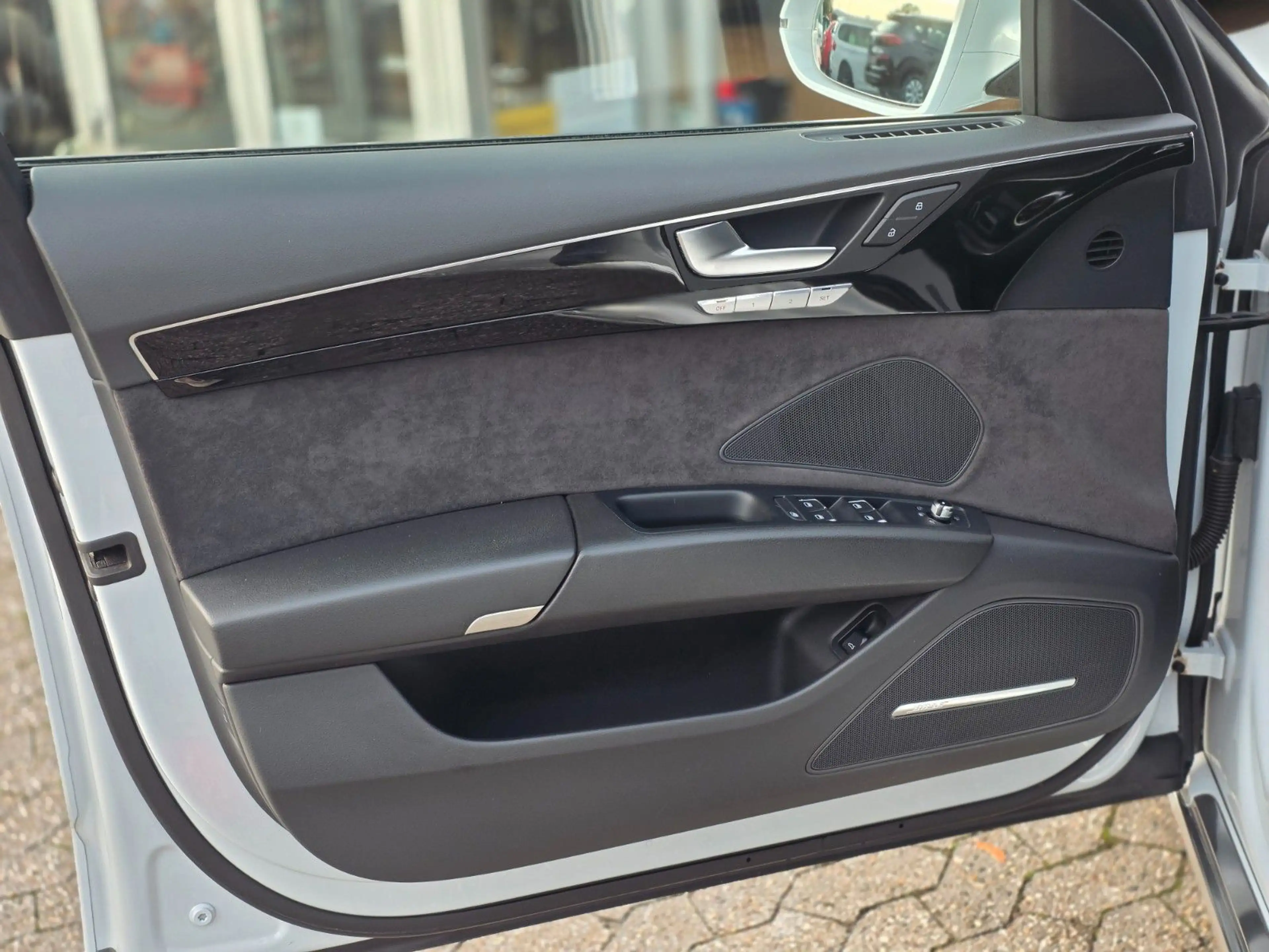 Audi A8 3.0 TDI quattro SCHECKHEFT/EL.SD/360Grad/KOMF — photo 28