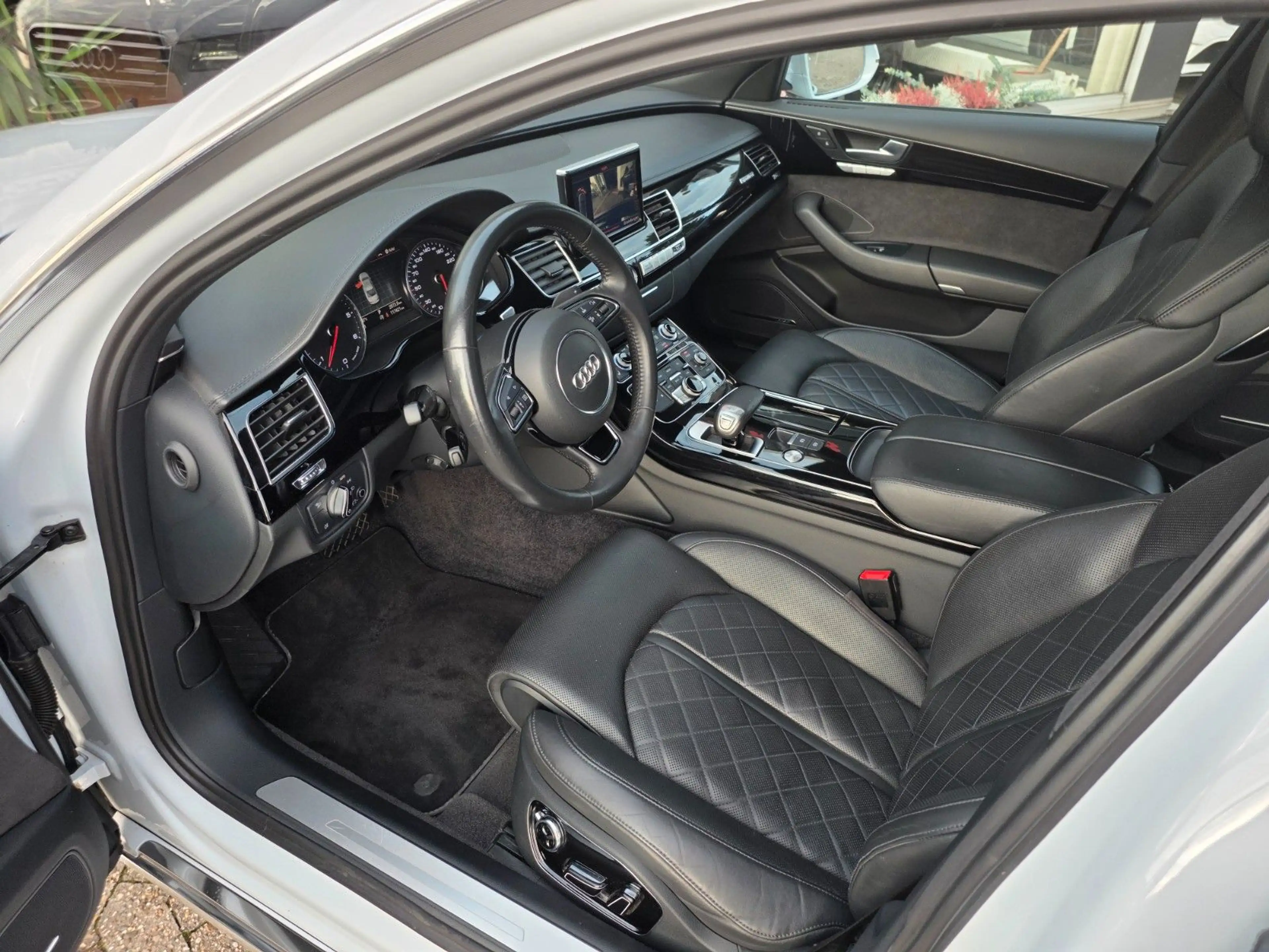 Audi A8 3.0 TDI quattro SCHECKHEFT/EL.SD/360Grad/KOMF — photo 11