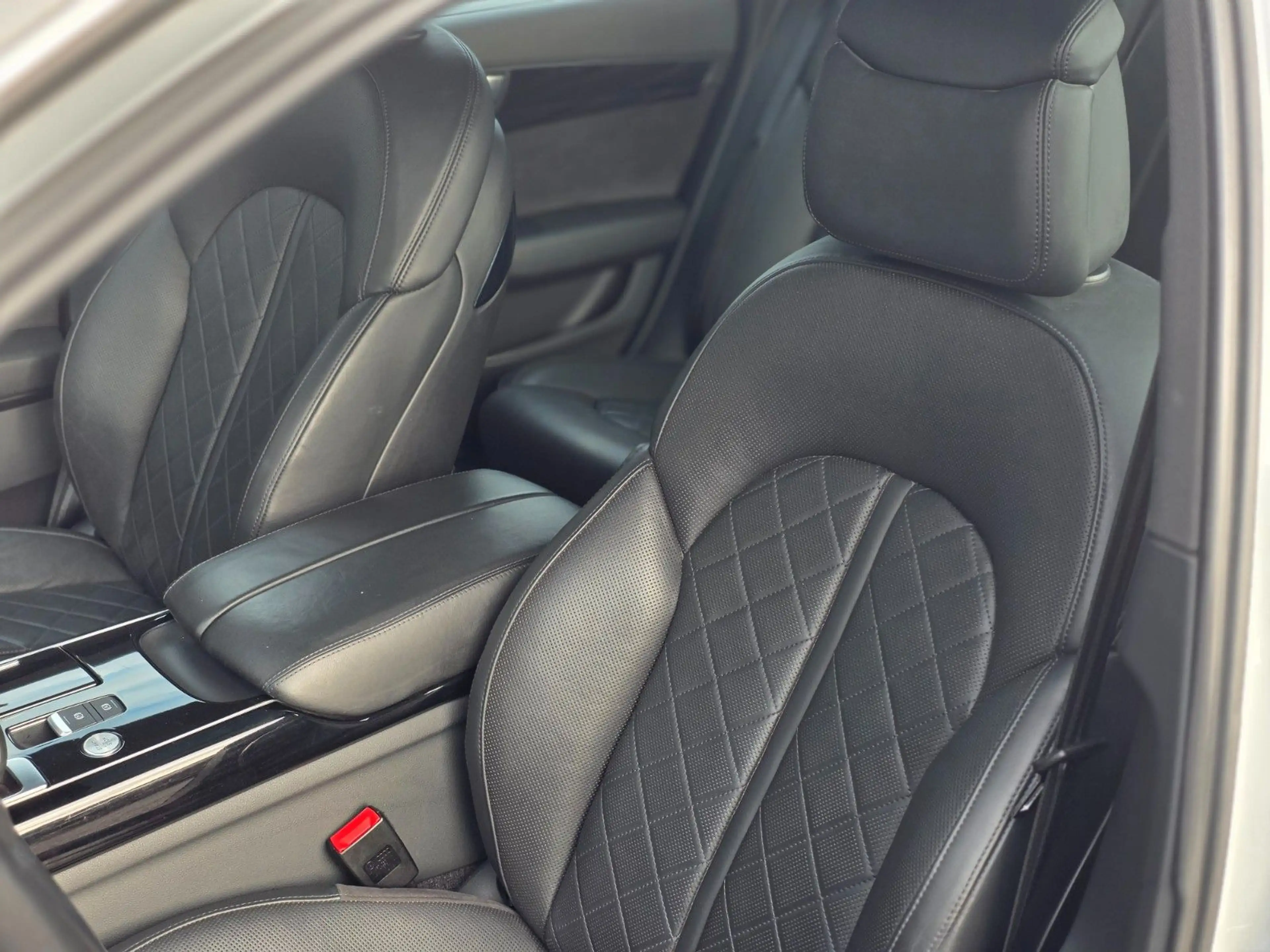 Audi A8 3.0 TDI quattro SCHECKHEFT/EL.SD/360Grad/KOMF — photo 18