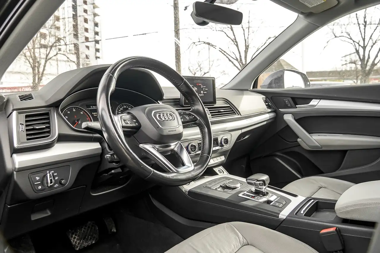 Audi Q5 снимка Audi Q5