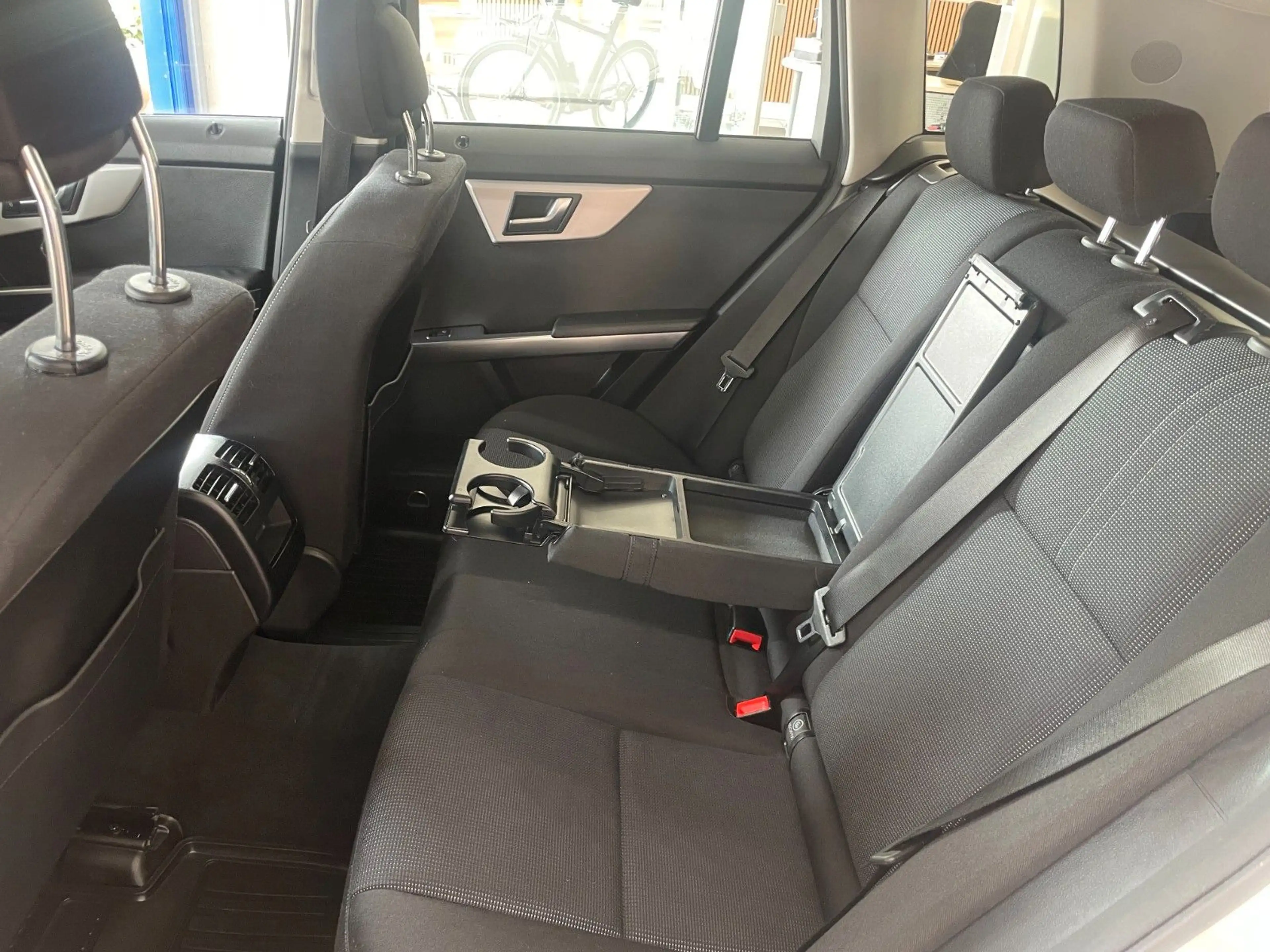 Mercedes-Benz GLK 200 /7G/PANO/SHZ/KLIMA/LED/AHK/ — photo 17