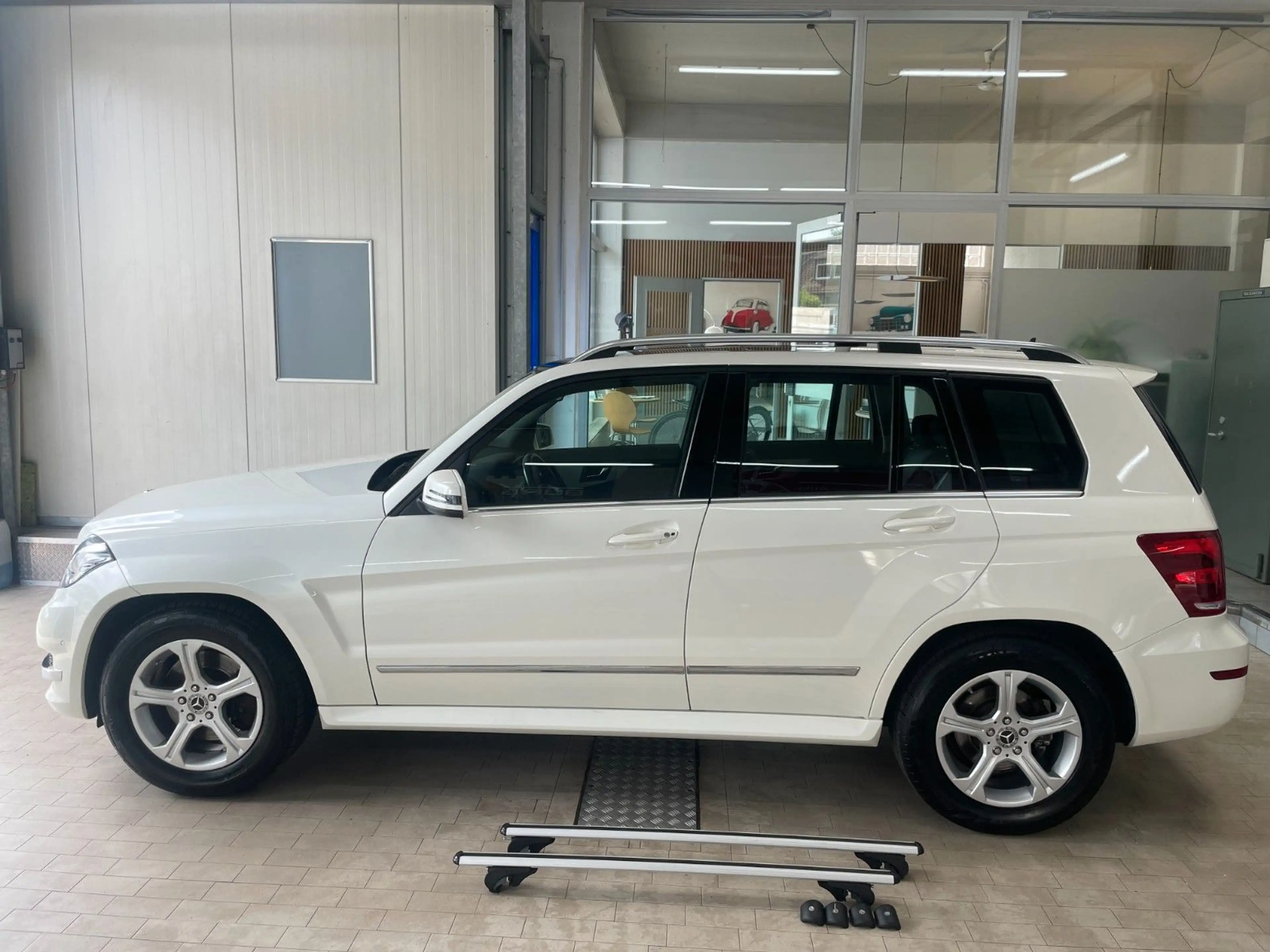 Mercedes-Benz GLK 200 /7G/PANO/SHZ/KLIMA/LED/AHK/ — photo 20