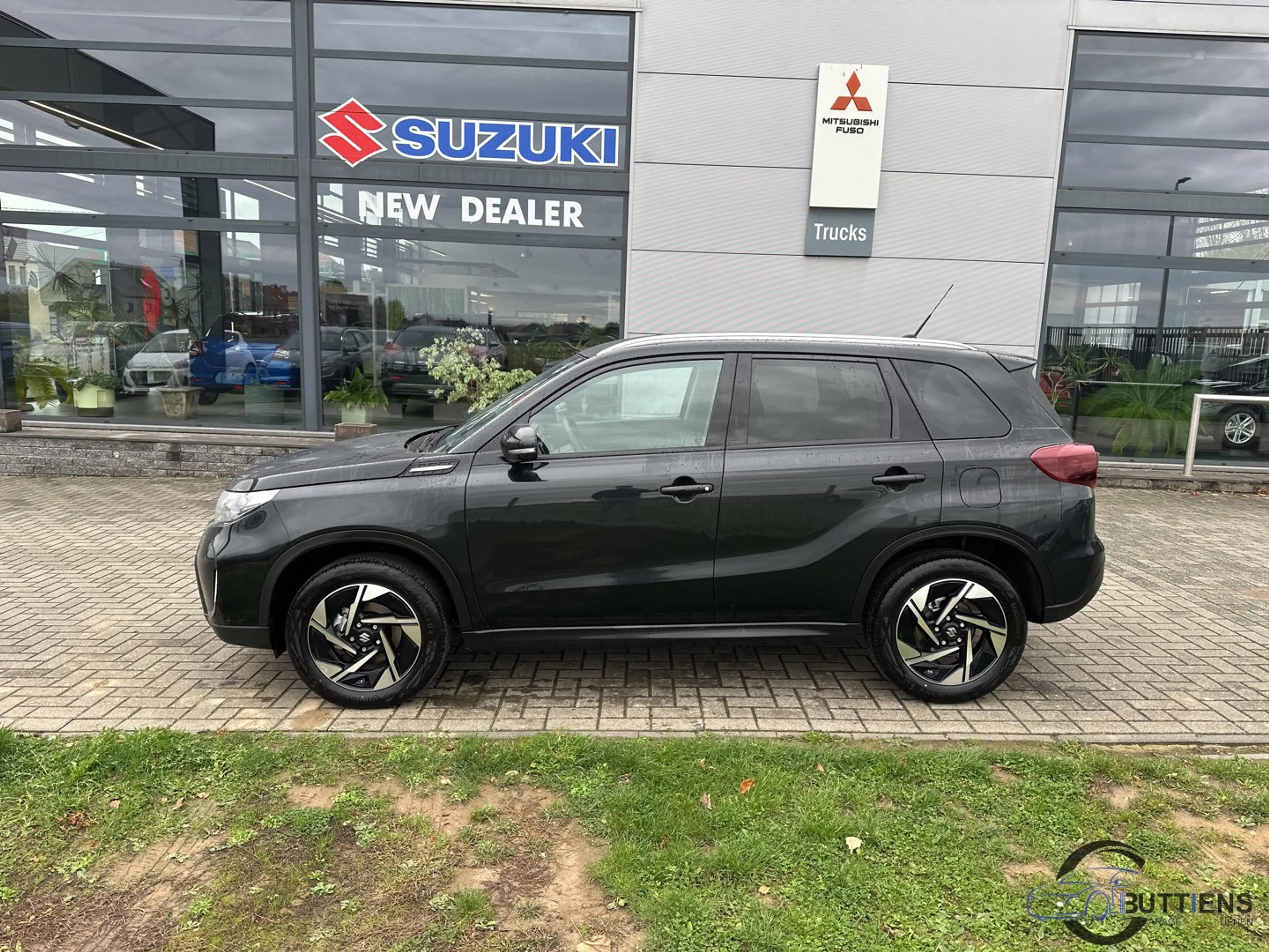 Suzuki Vitara Grand Luxe Xtra SHVS 2WD (MY25) — photo 2