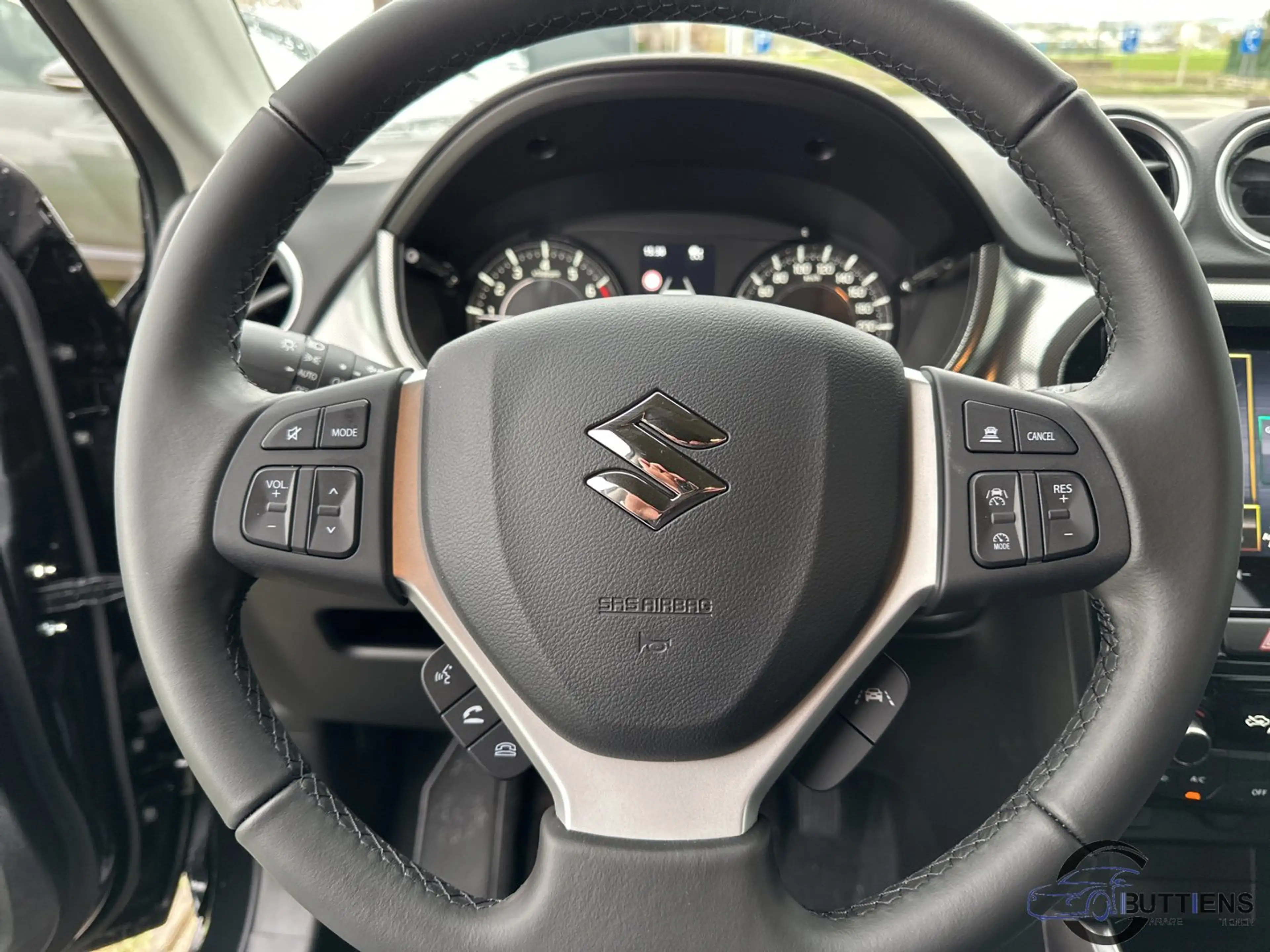 Suzuki Vitara Grand Luxe Xtra SHVS 2WD (MY25) — photo 17