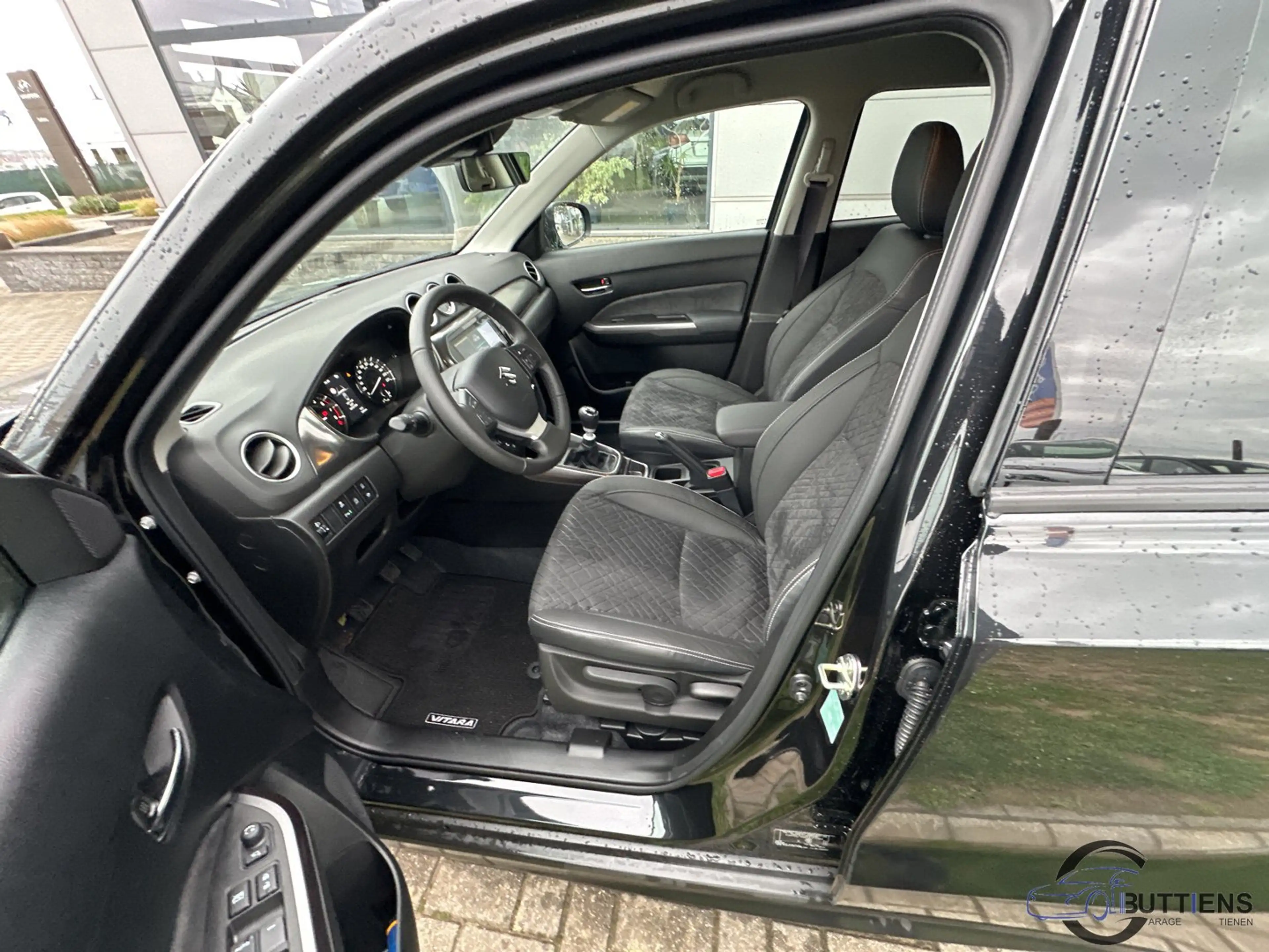 Suzuki Vitara Grand Luxe Xtra SHVS 2WD (MY25) — photo 12