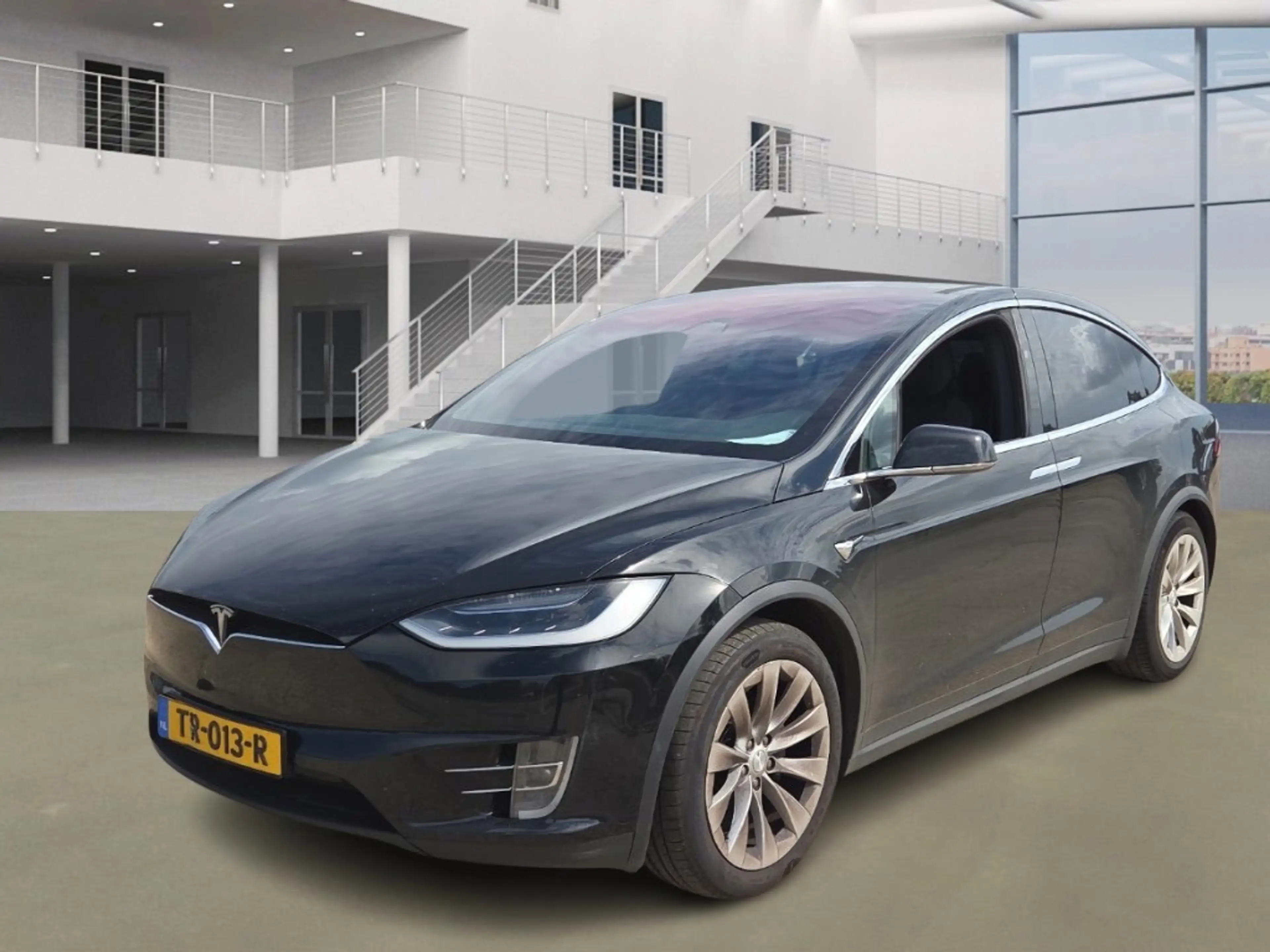 Tesla Model X 75D Base 6p. | SOH ..% | Autopilot | MCU 2 | CCS U — photo 2