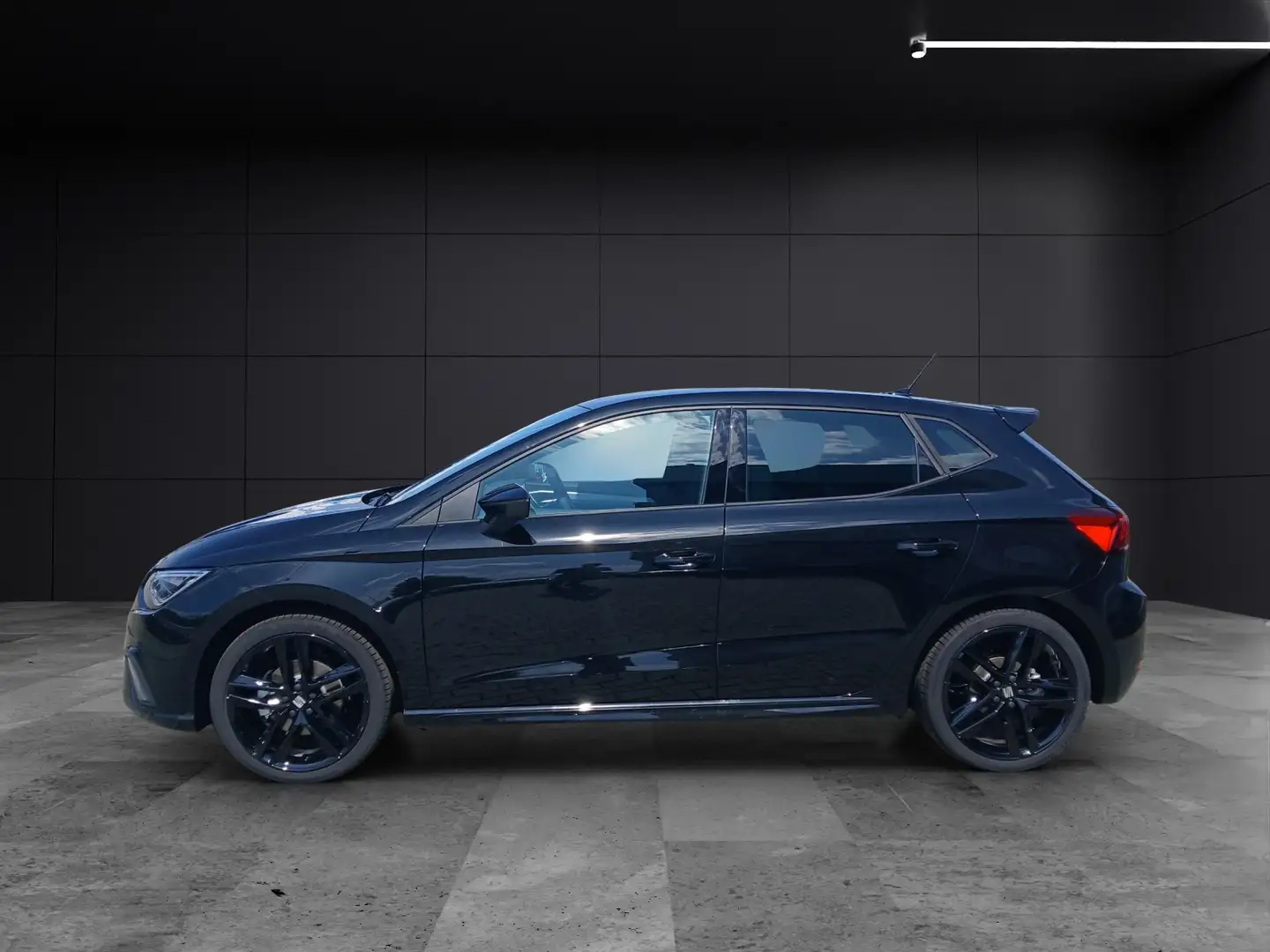 SEAT Ibiza 1.0 TSI DSG FR Black Edition Kamera SH Schwarz - 2