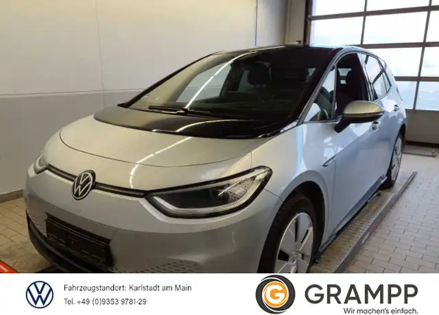 Volkswagen ID.3 Pro Performance +HUD+MATRIX LED+PANO+ASSIST