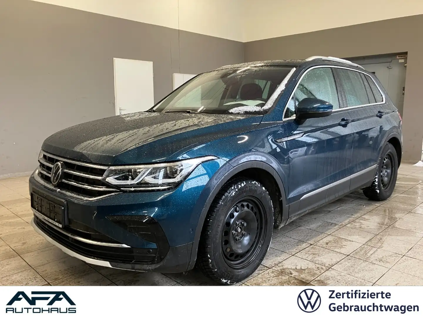 Volkswagen Tiguan 2.0 TDI Eleg. DSG AHK*IQ.Light*RFK*NAV*DC Blau - 1