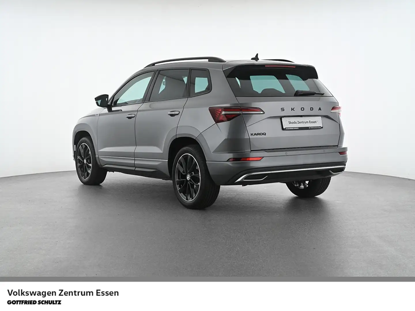 Skoda Karoq Sportline TSI DSG AHK Stdhzg Matrix RFK Standhzg Grau - 2
