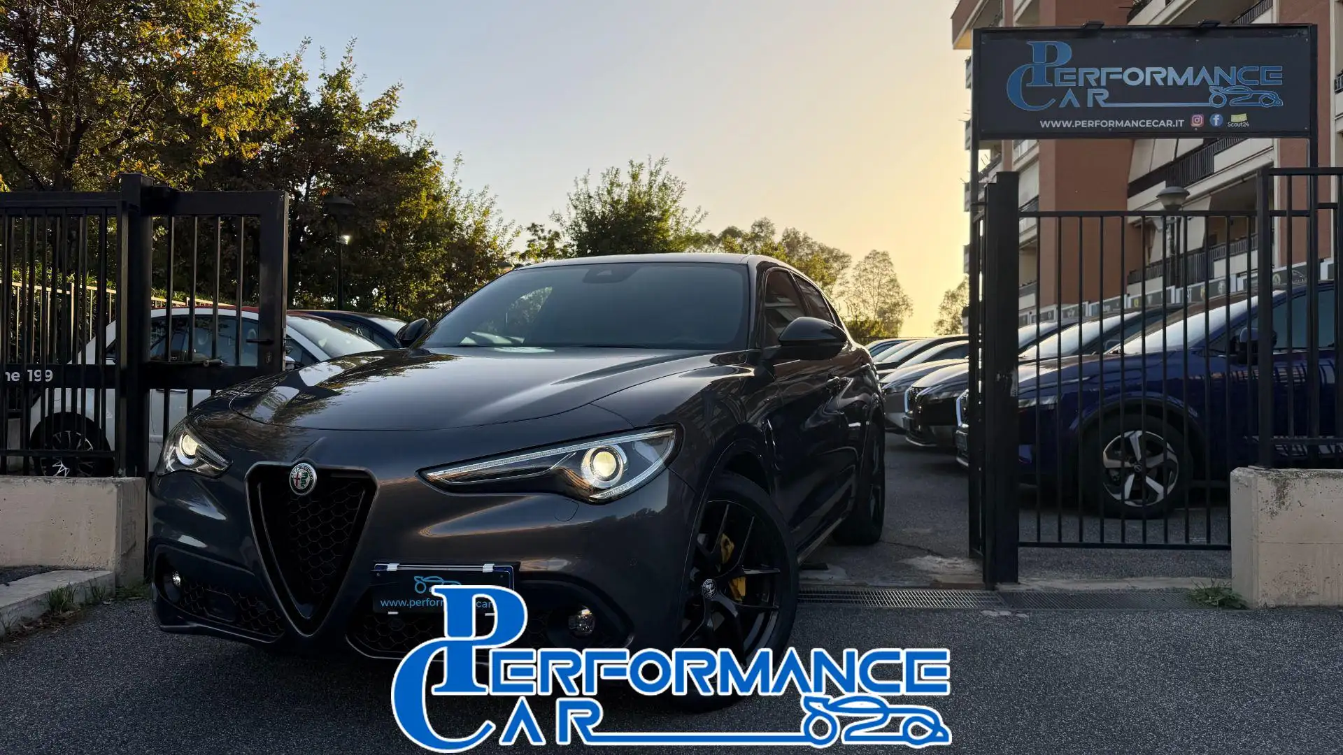 Alfa Romeo Stelvio 2.2TURBODIESEL 210CV AT8 Q4 VELOCE *24M.G.*CL 20"* Gris - 1
