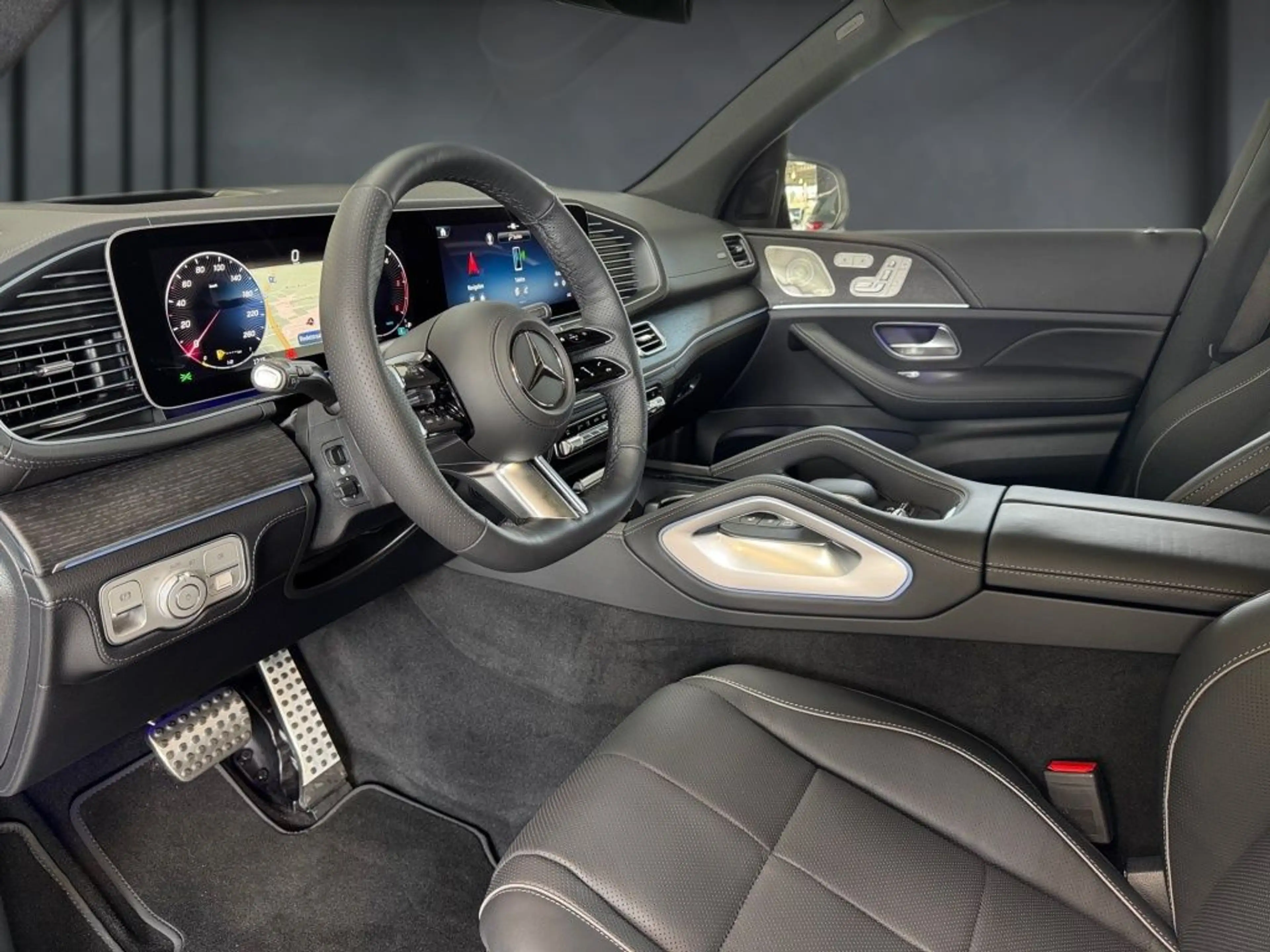 Mercedes-Benz GLS 450 d 4MATIC AMG+MBUX+Memory+Night+Ambiente — photo 6