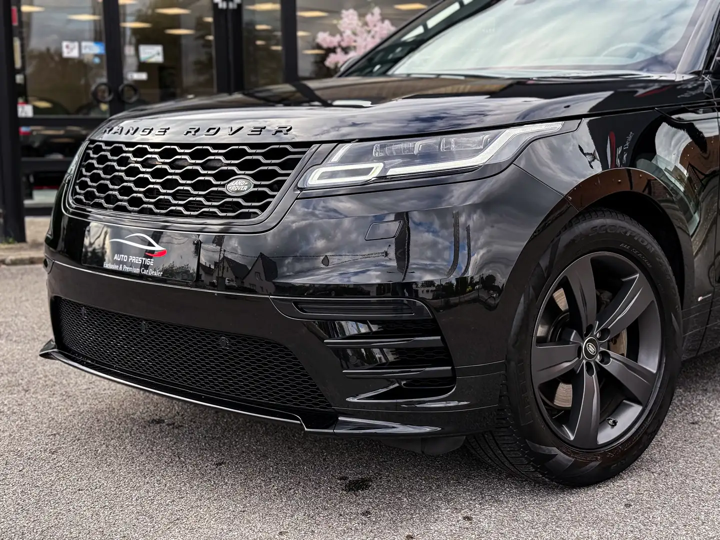 Land Rover Range Rover Velar 3.0 TD6 R-Dynamic Black Edition FULL L.R. Service Negro - 2