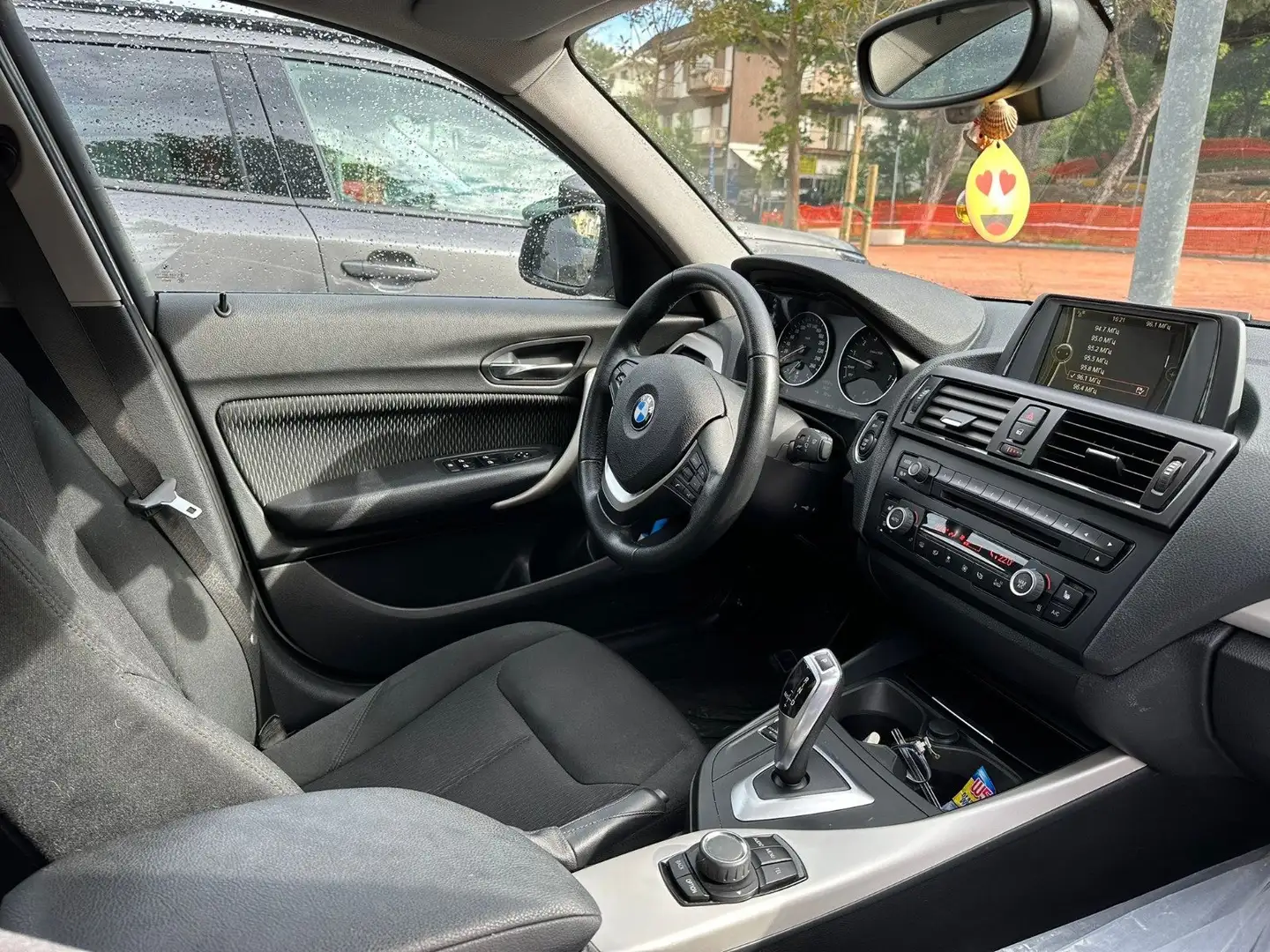BMW 116 116i 5p. Cambio AUTOMATICO STEPTRONIC Bianco - 2