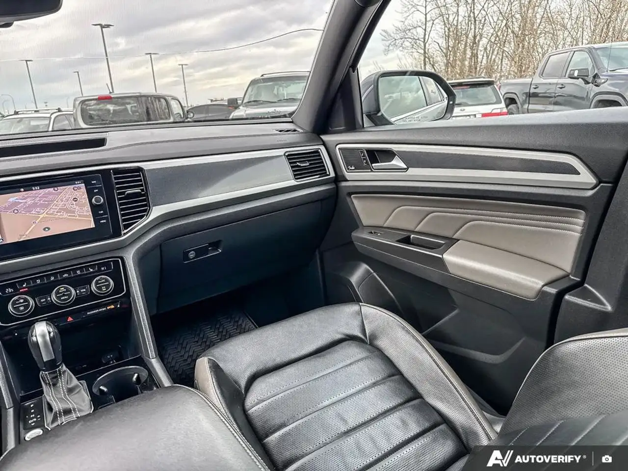 Volkswagen Atlas снимка Volkswagen Atlas