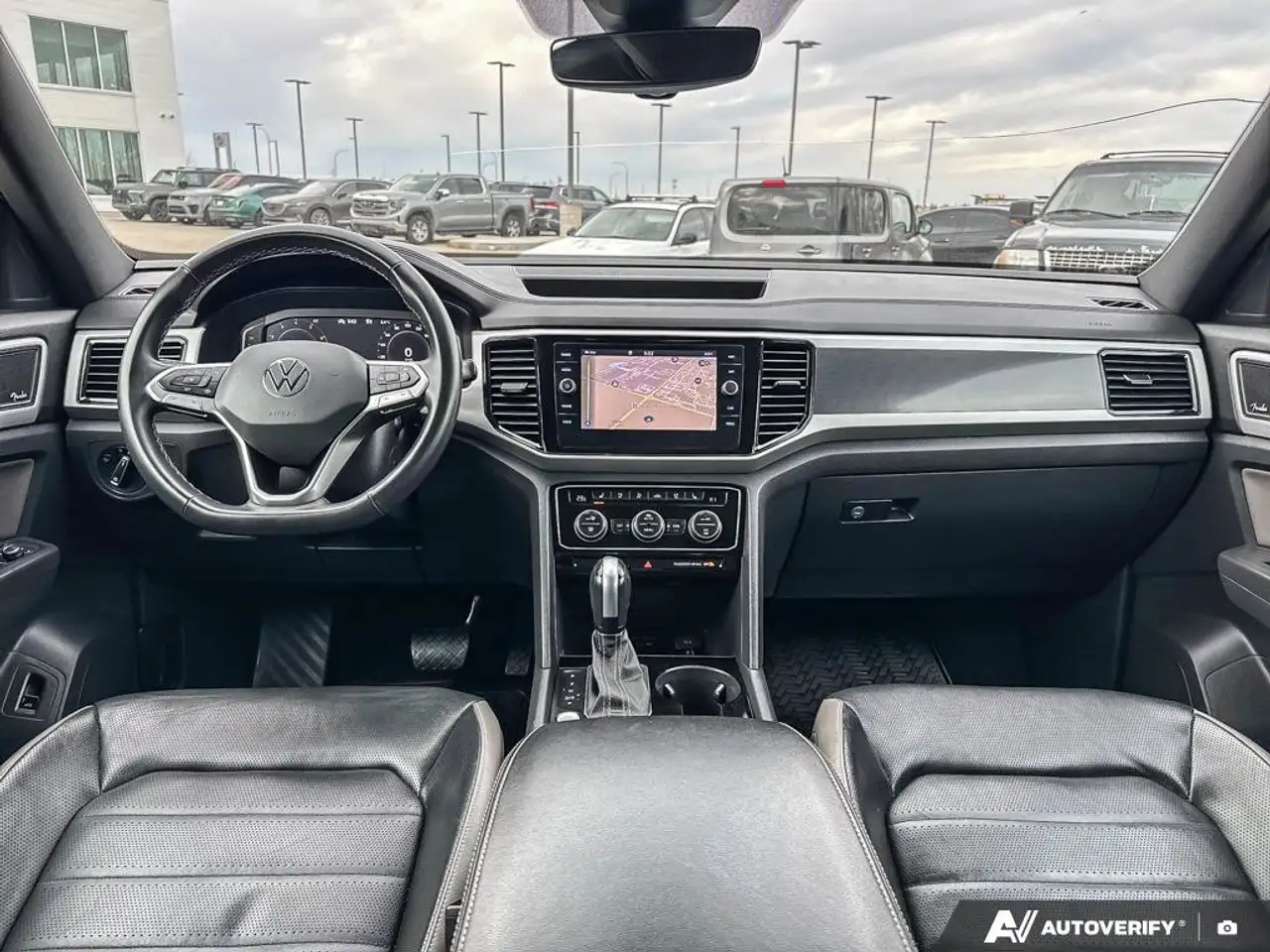 Volkswagen Atlas снимка Volkswagen Atlas