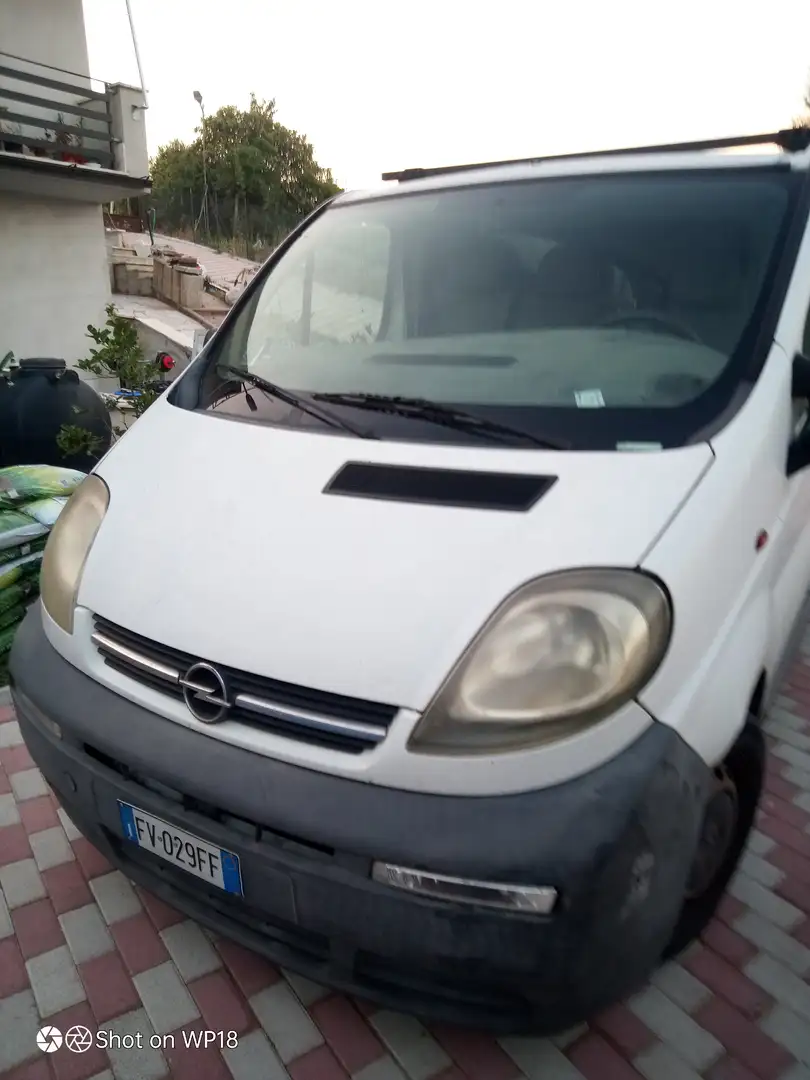 Opel Vivaro Bianco - 1