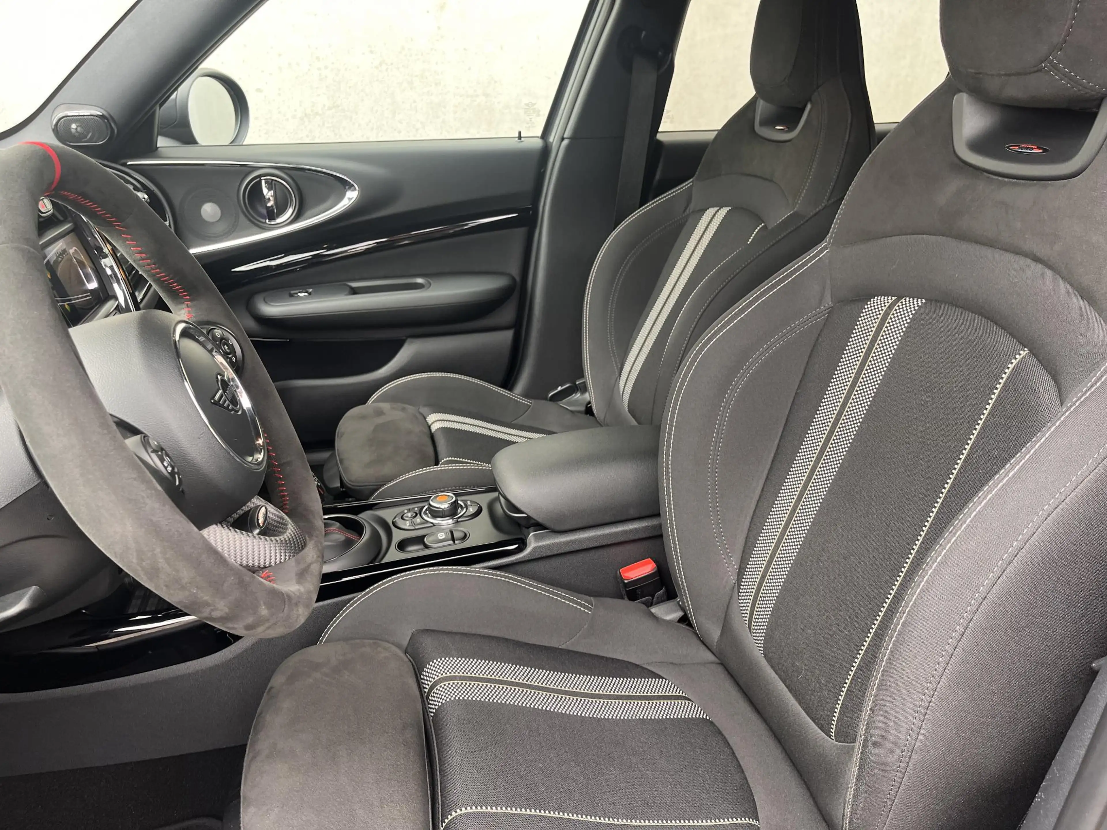 MINI John Cooper Works Clubman ALL4 AT — photo 8