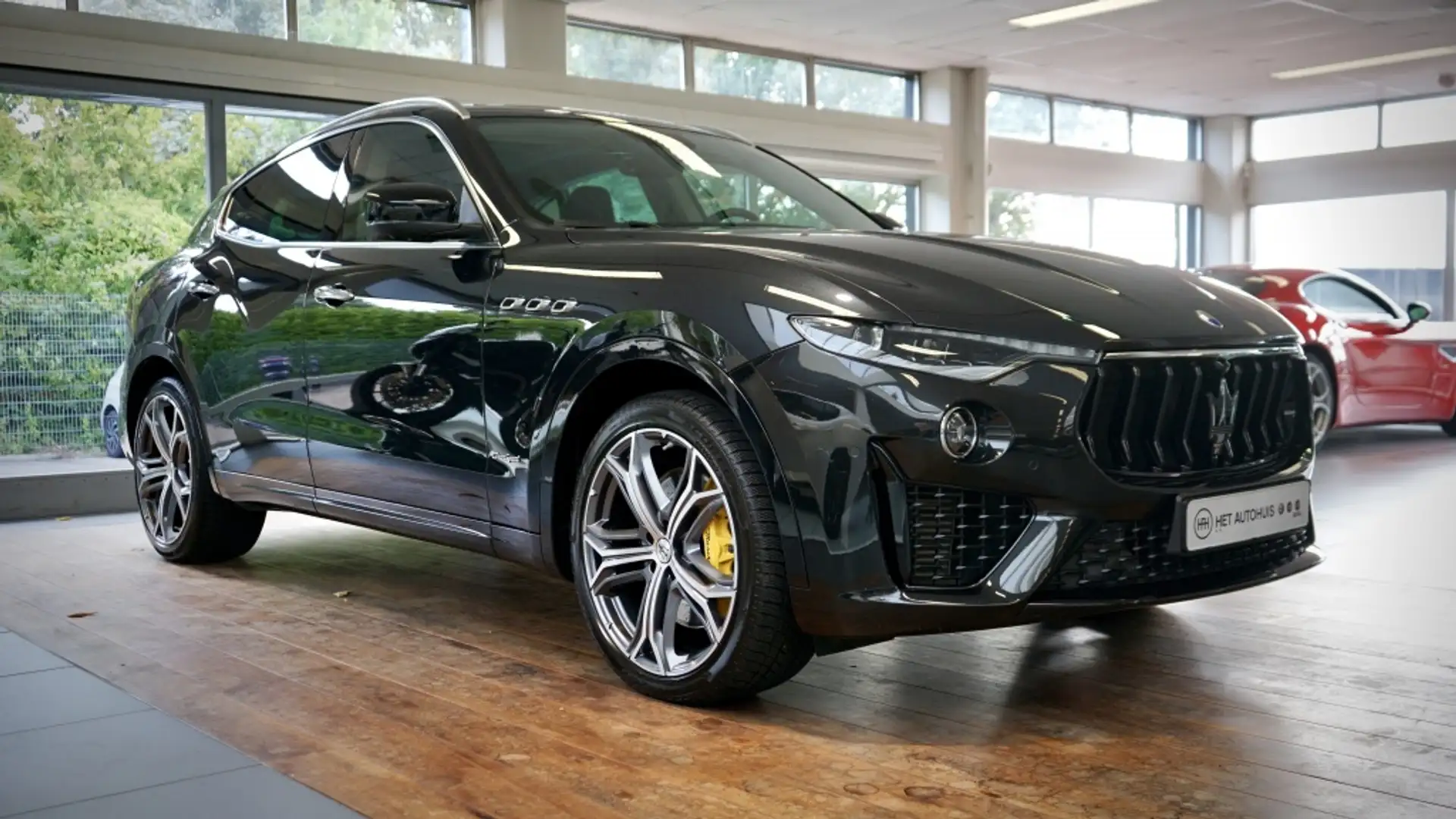 Maserati Levante 3.0 V6 AWD Grand sport | 410pk | | Carplay | | MY2 Noir - 1