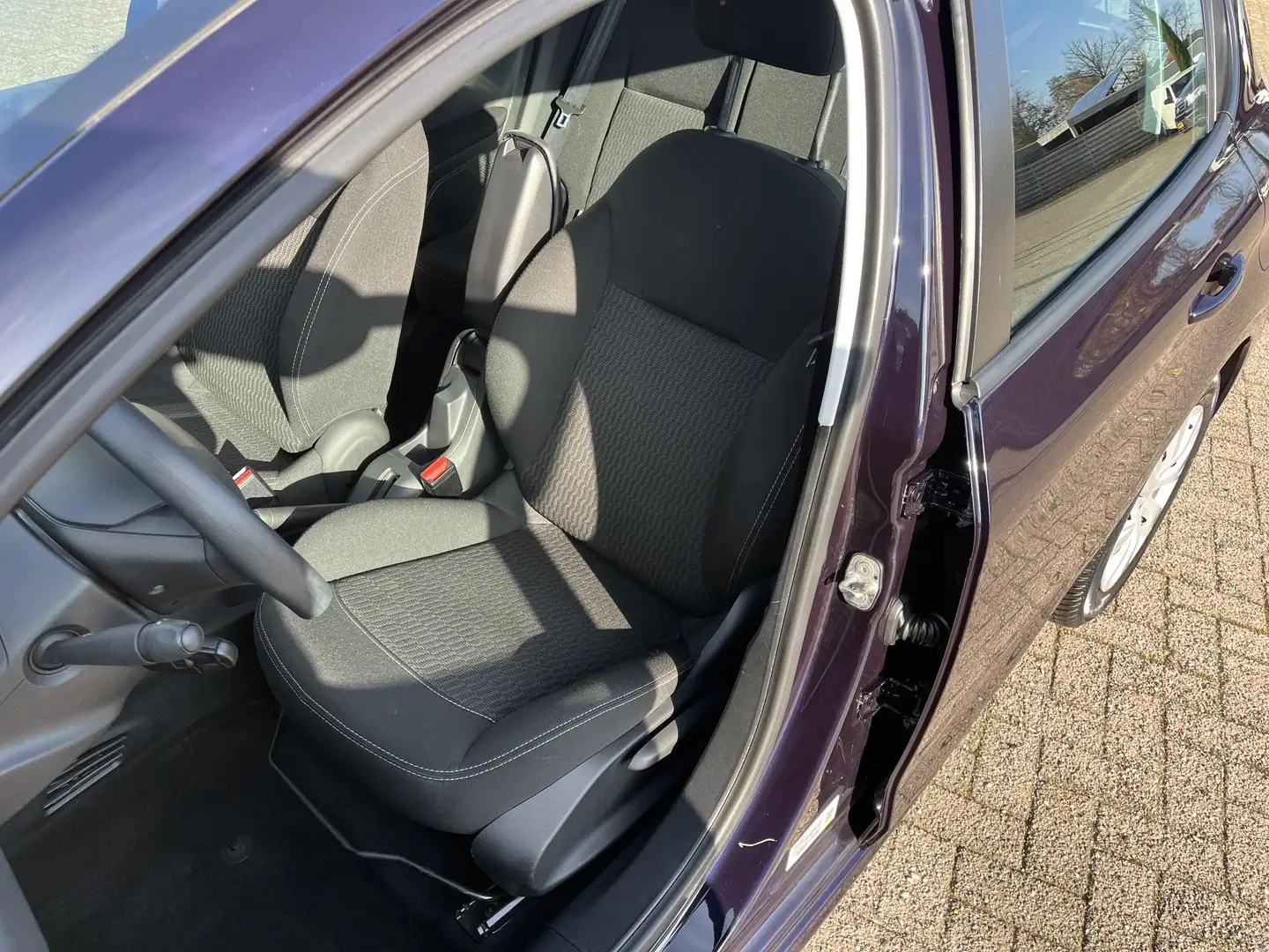 Peugeot 208 1.2 PureTech Blue Lion Complete uitvoering, goed o Blauw - 2