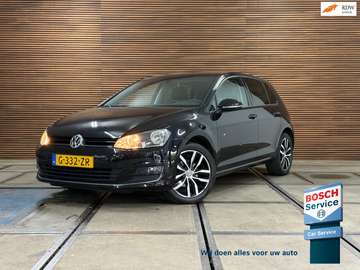1.2 TSI Connected Series | 110PK | 6-bak | Navi |