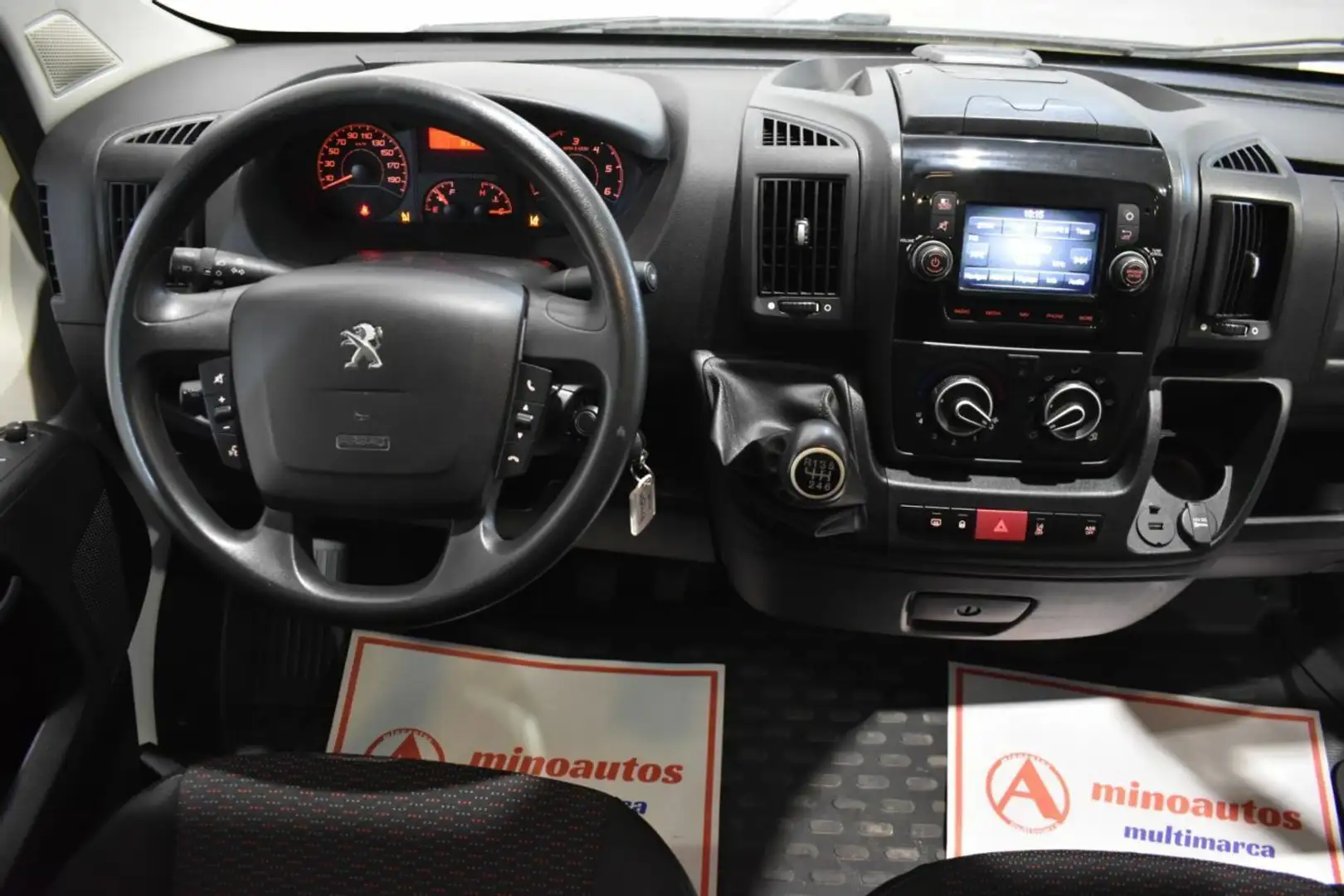 Peugeot Boxer Furgón 2.2BlueHDI 435 L4H2 S&S 140 Blanco - 2