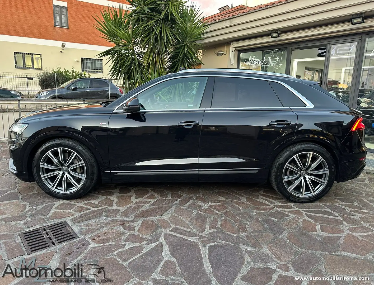 Audi Q8 3.0 286 CV QUATTRO S-TRONIC Nero - 2