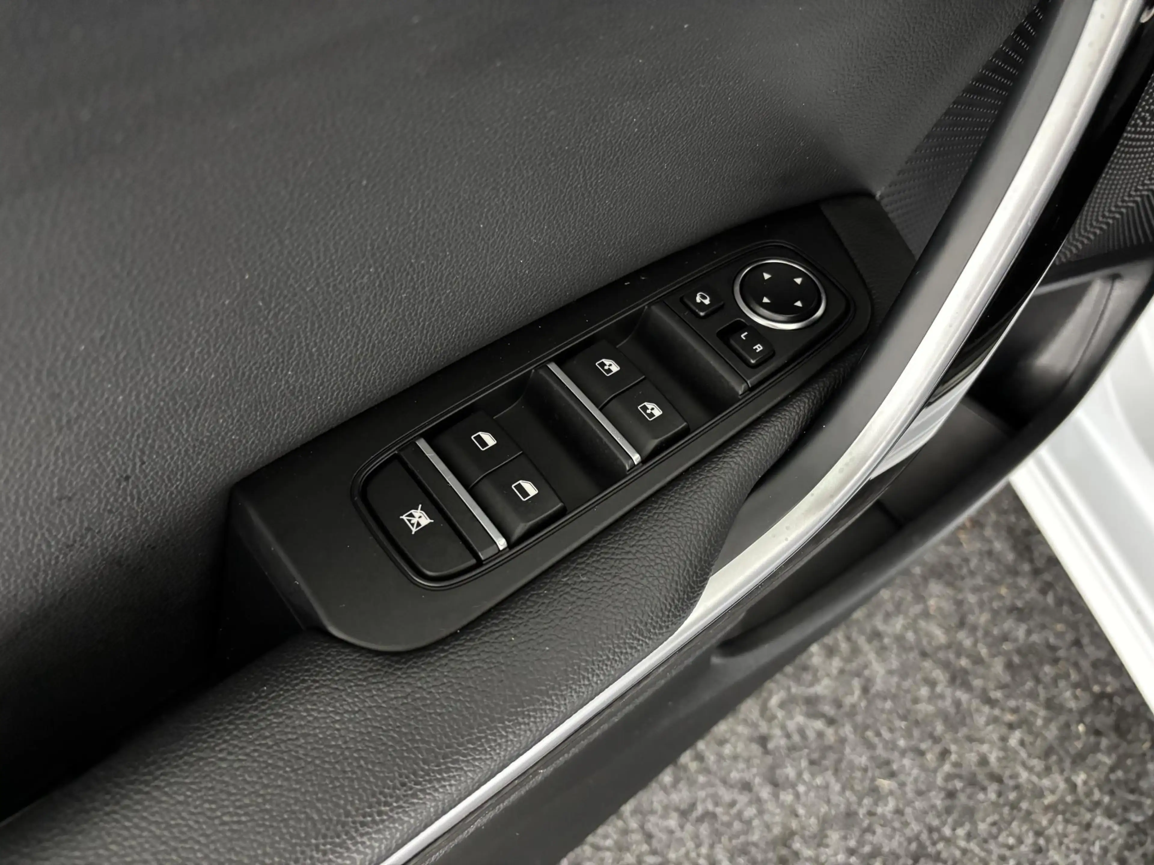 Kia Ceed SW / cee'd SW Sportswagon 1.6 GDI PHEV DynamicLine | STOEL- STUU — photo 21