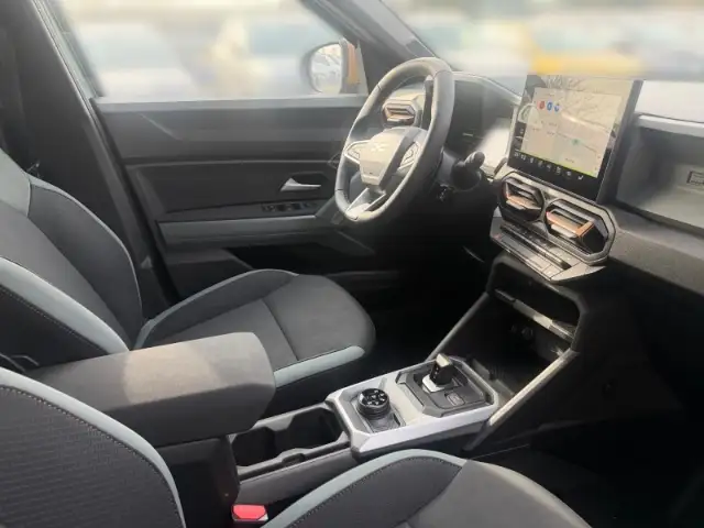 Dacia Duster view 14