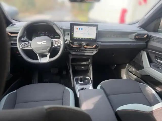 Dacia Duster view 11