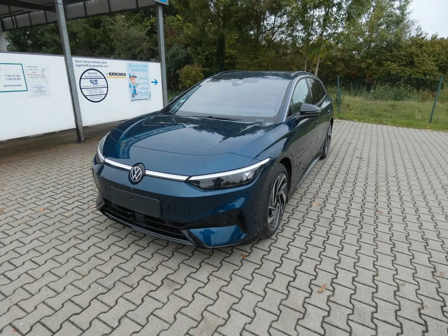 Volkswagen ID.7 Tourer Pro S Matrix Navi AHK WP ACC 91kWh Blau - 1