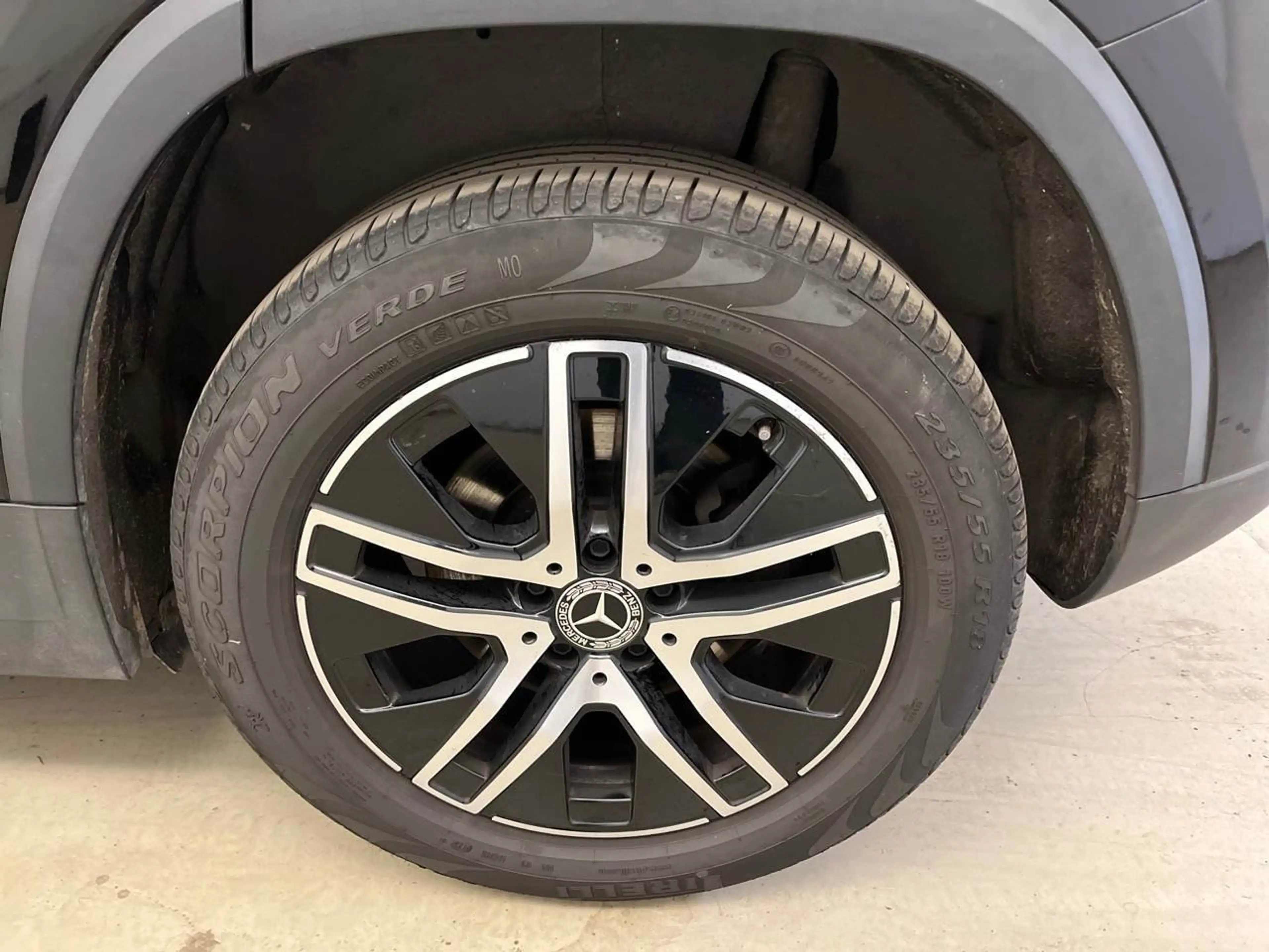 Mercedes-Benz GLA 220 d 4Matic Progressive AHK Pano S-Dach Key — photo 12