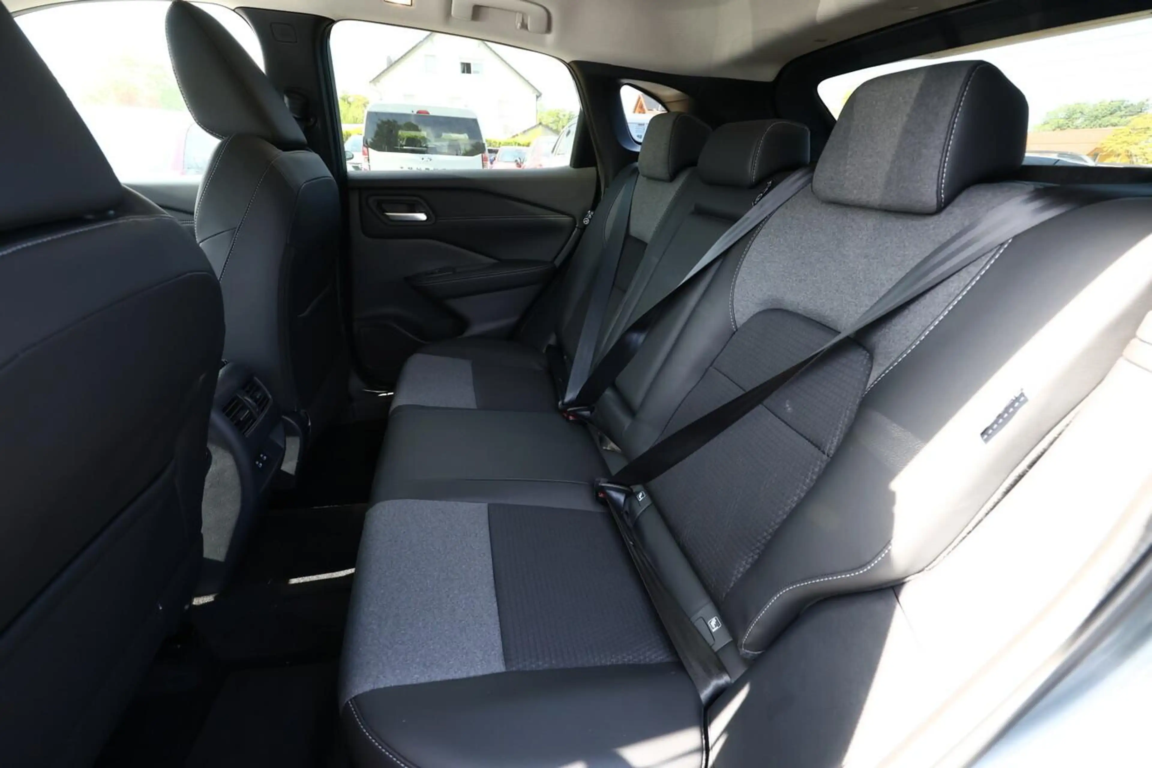 Nissan Qashqai AT N-Connecta Nav SHZ PrivG LED ACC LHZ 116 kW ... — photo 10