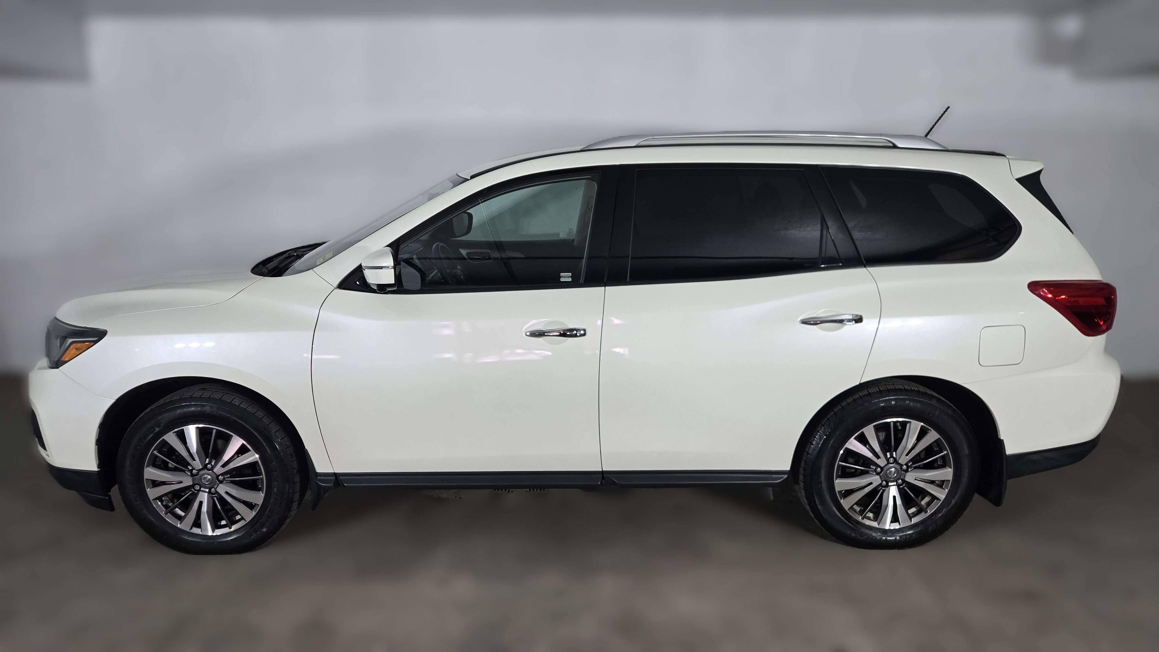 2017 Nissan Pathfinder